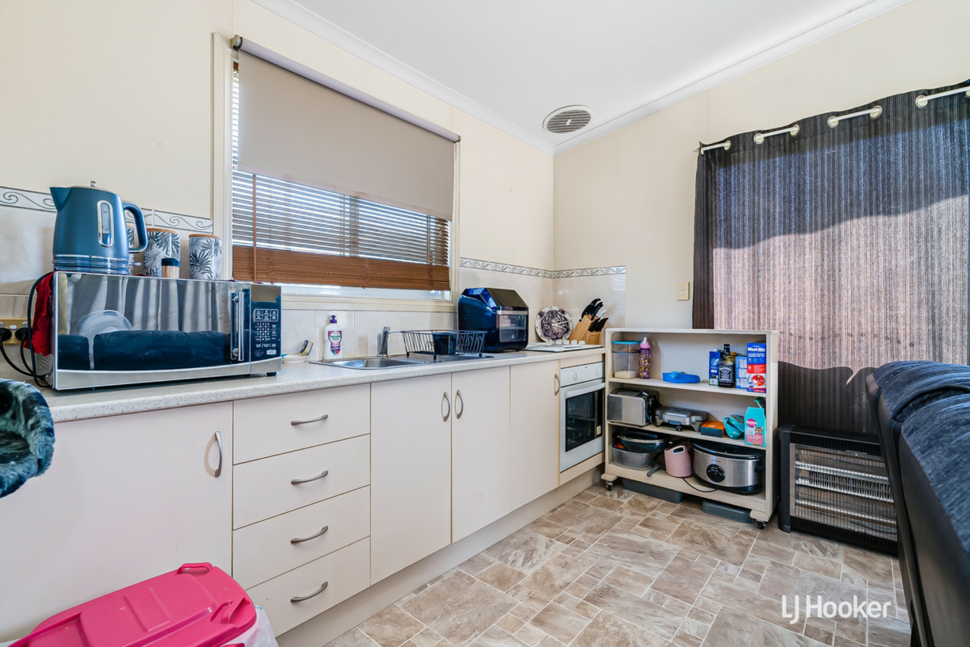 2 Ponderosa Road, MUNNO PARA WEST