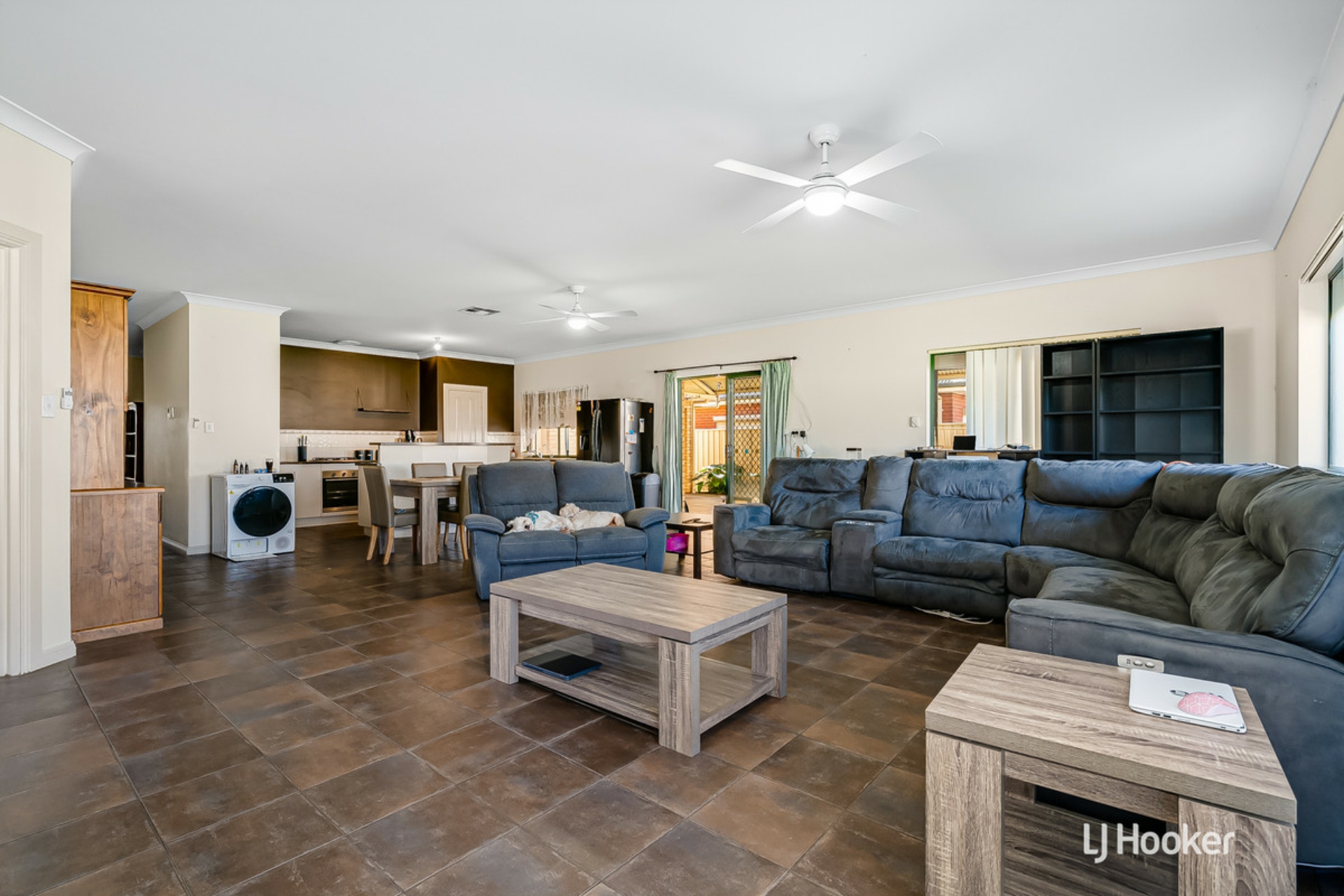 2 Ponderosa Road, MUNNO PARA WEST