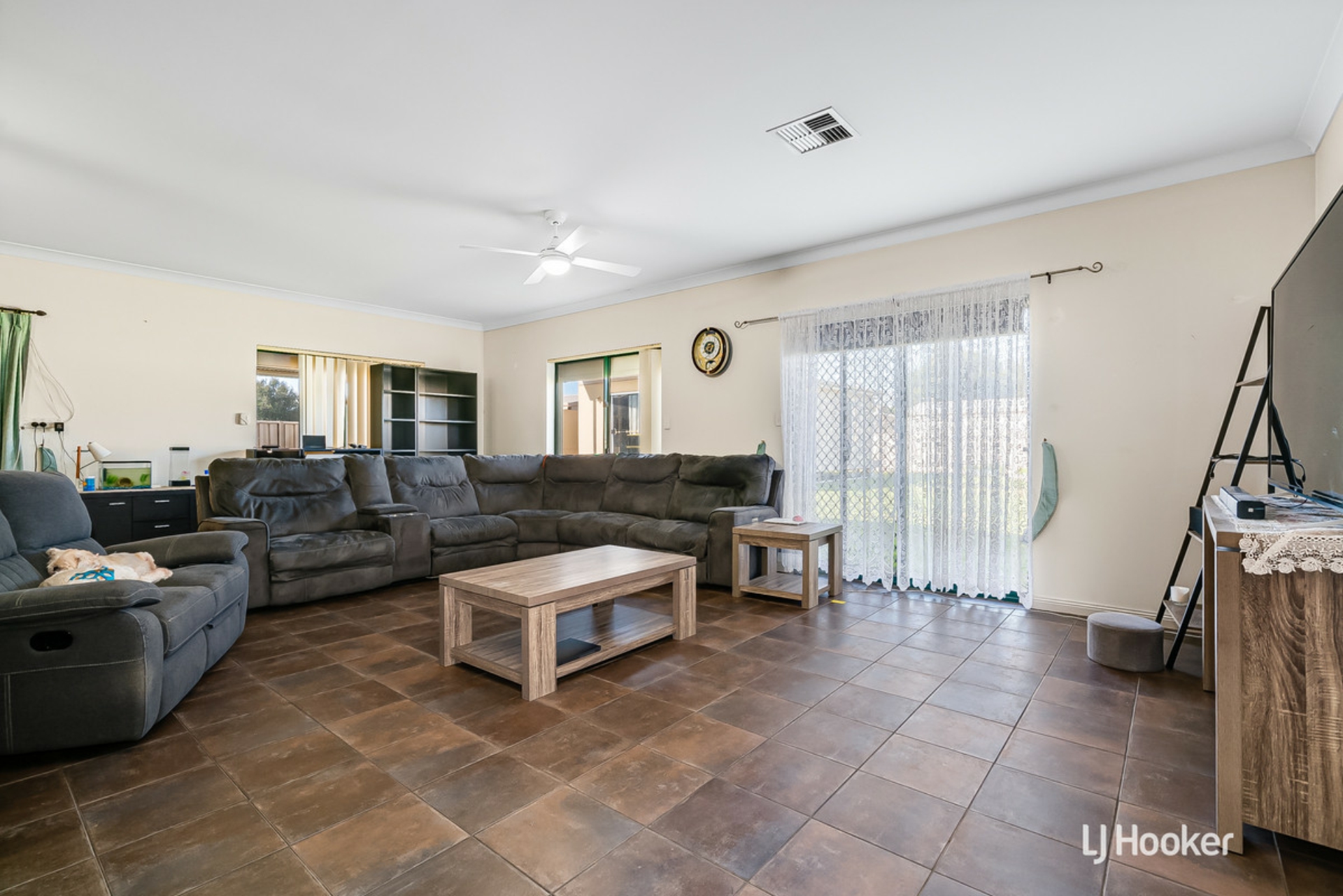 2 Ponderosa Road, MUNNO PARA WEST