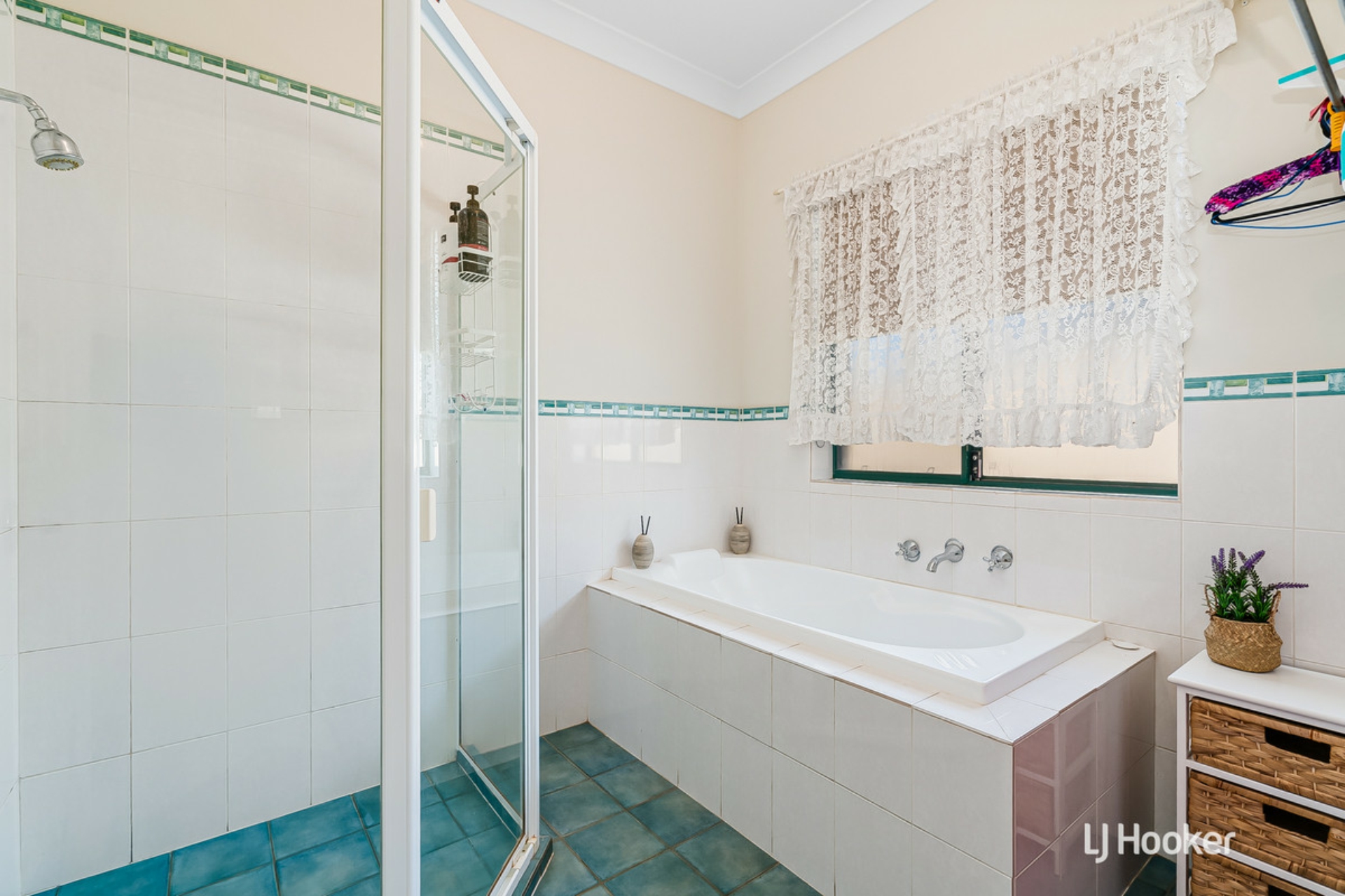 2 Ponderosa Road, MUNNO PARA WEST