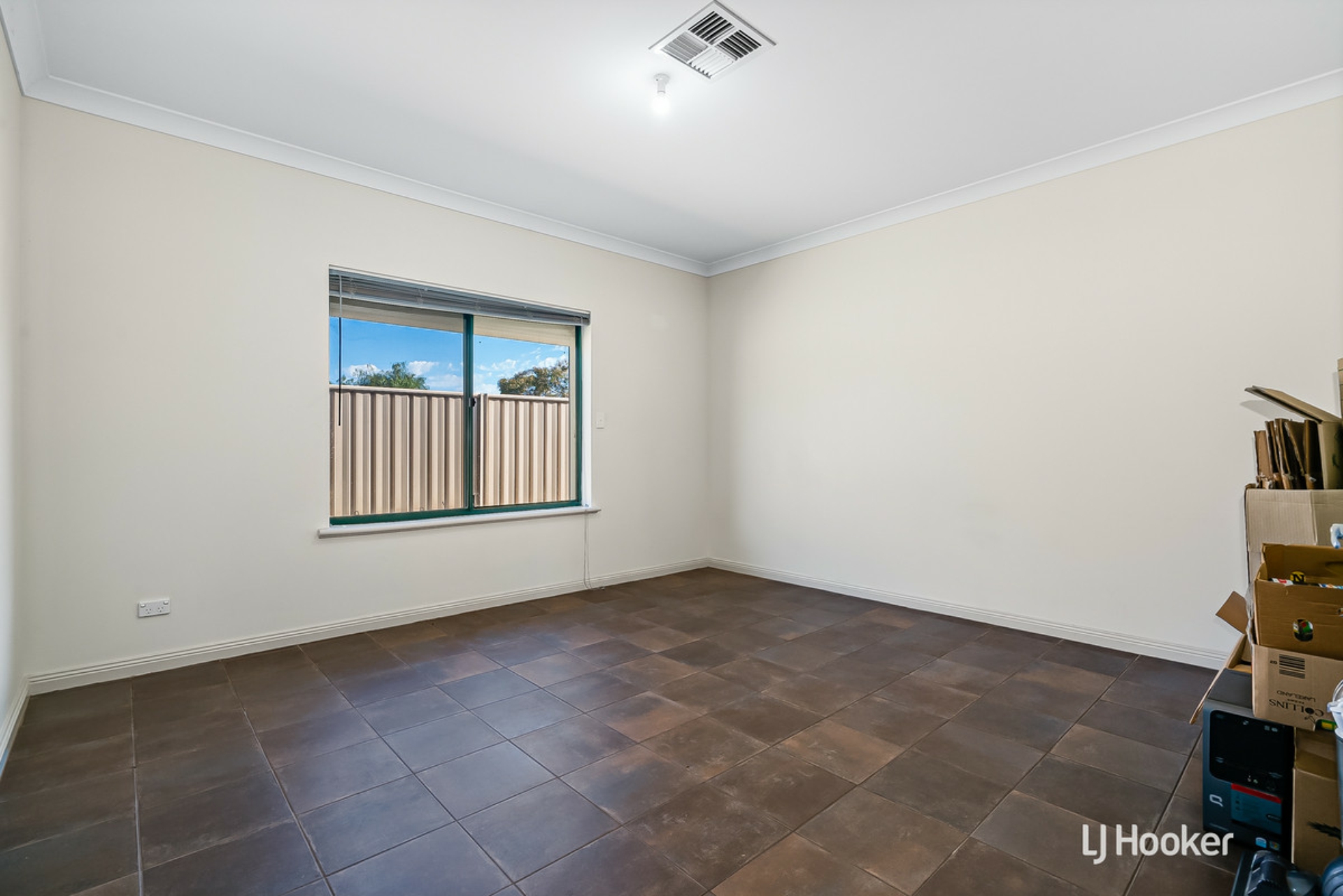 2 Ponderosa Road, MUNNO PARA WEST