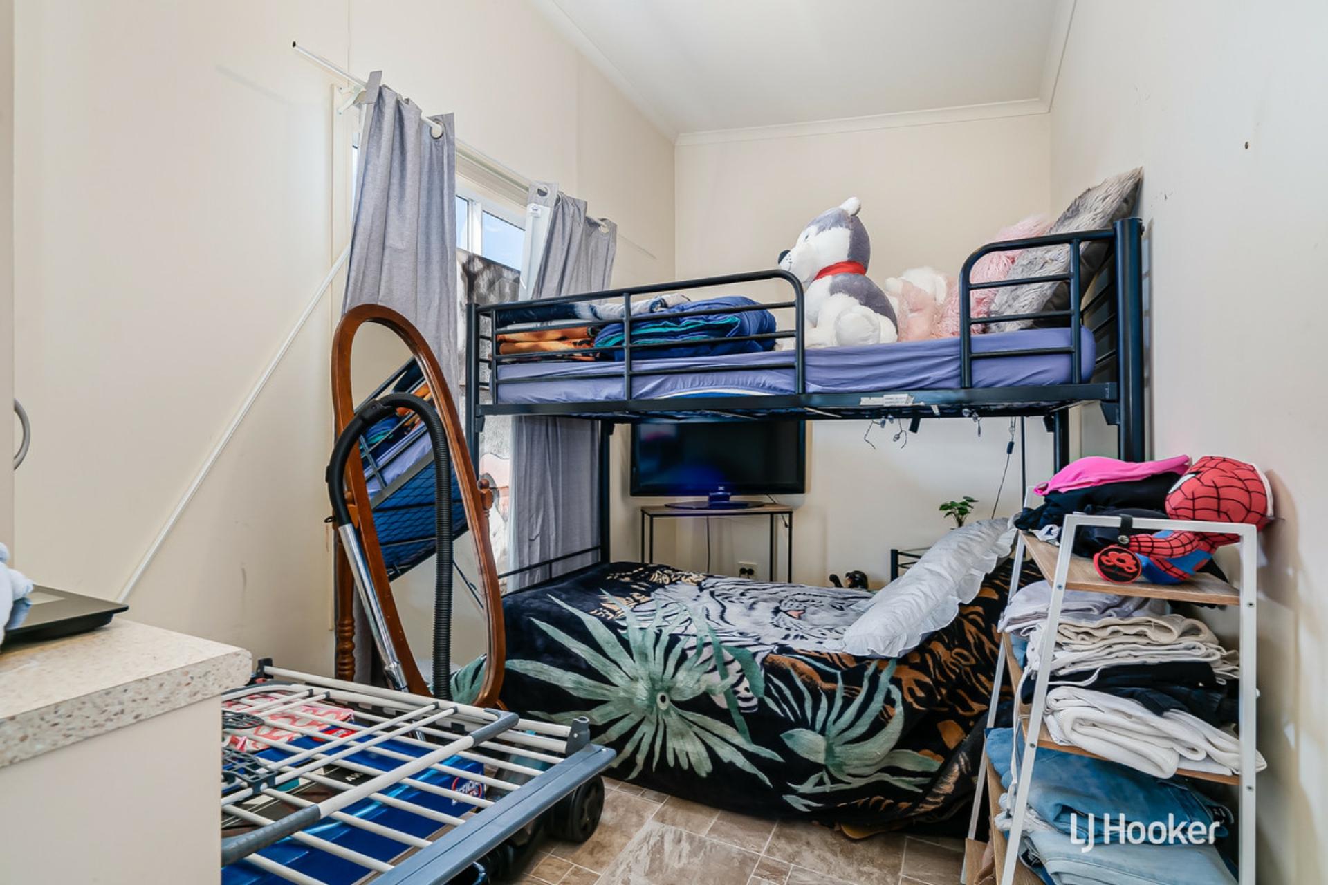 2 Ponderosa Road, MUNNO PARA WEST