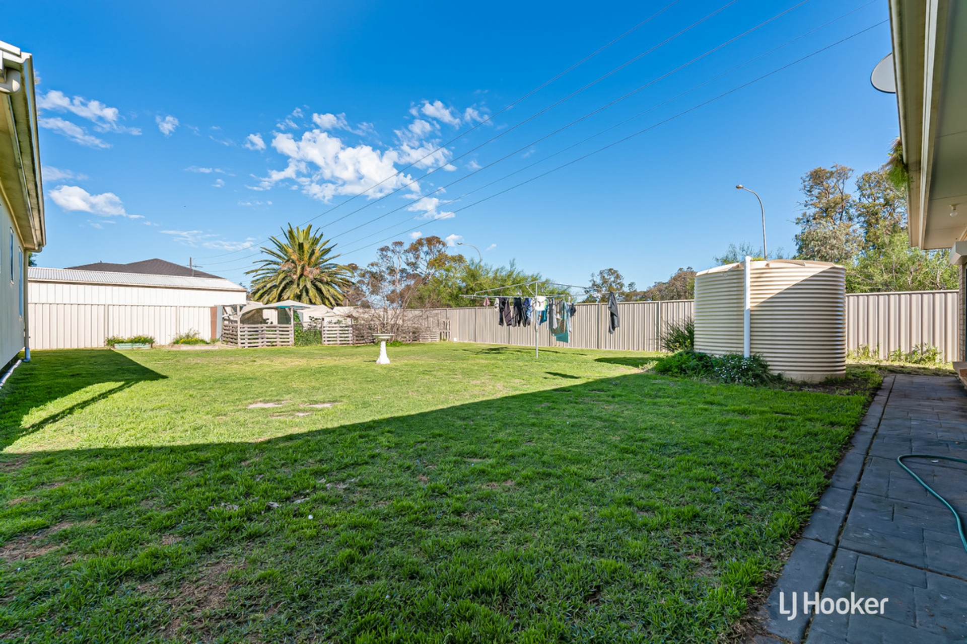 2 Ponderosa Road, MUNNO PARA WEST