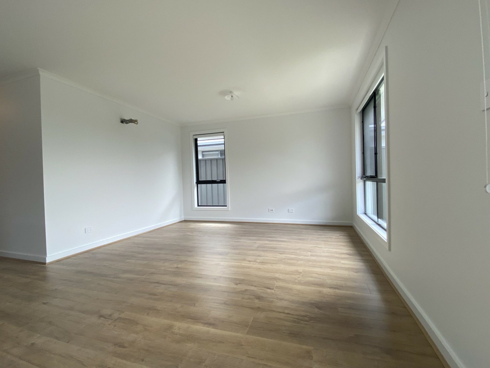 10 Donato Street, MUNNO PARA DOWNS