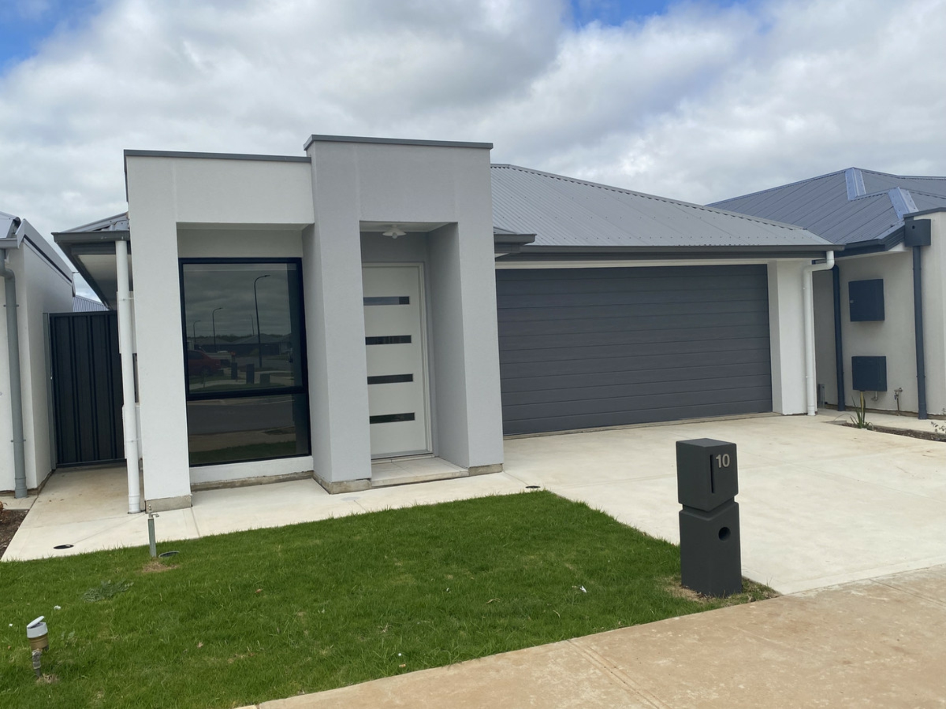 10 Donato Street, MUNNO PARA DOWNS