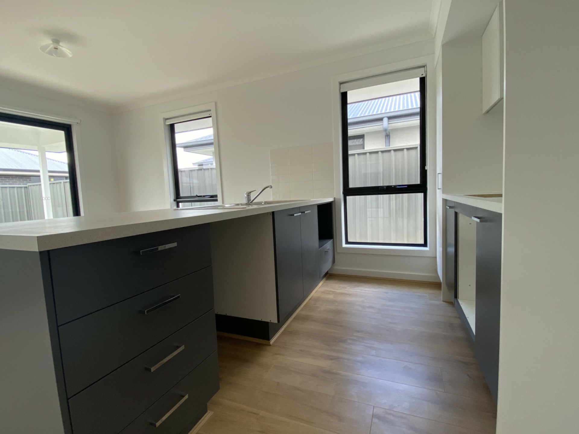 10 Donato Street, MUNNO PARA DOWNS