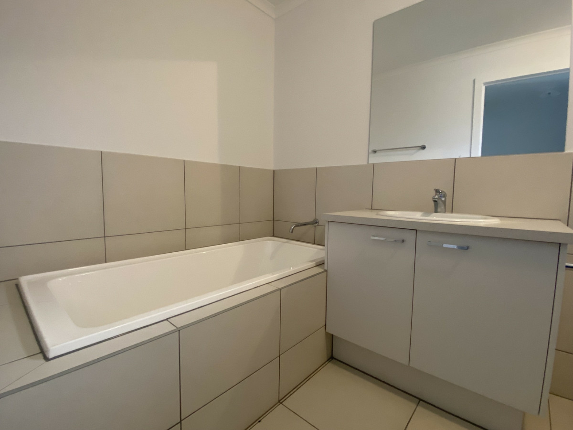 10 Donato Street, MUNNO PARA DOWNS