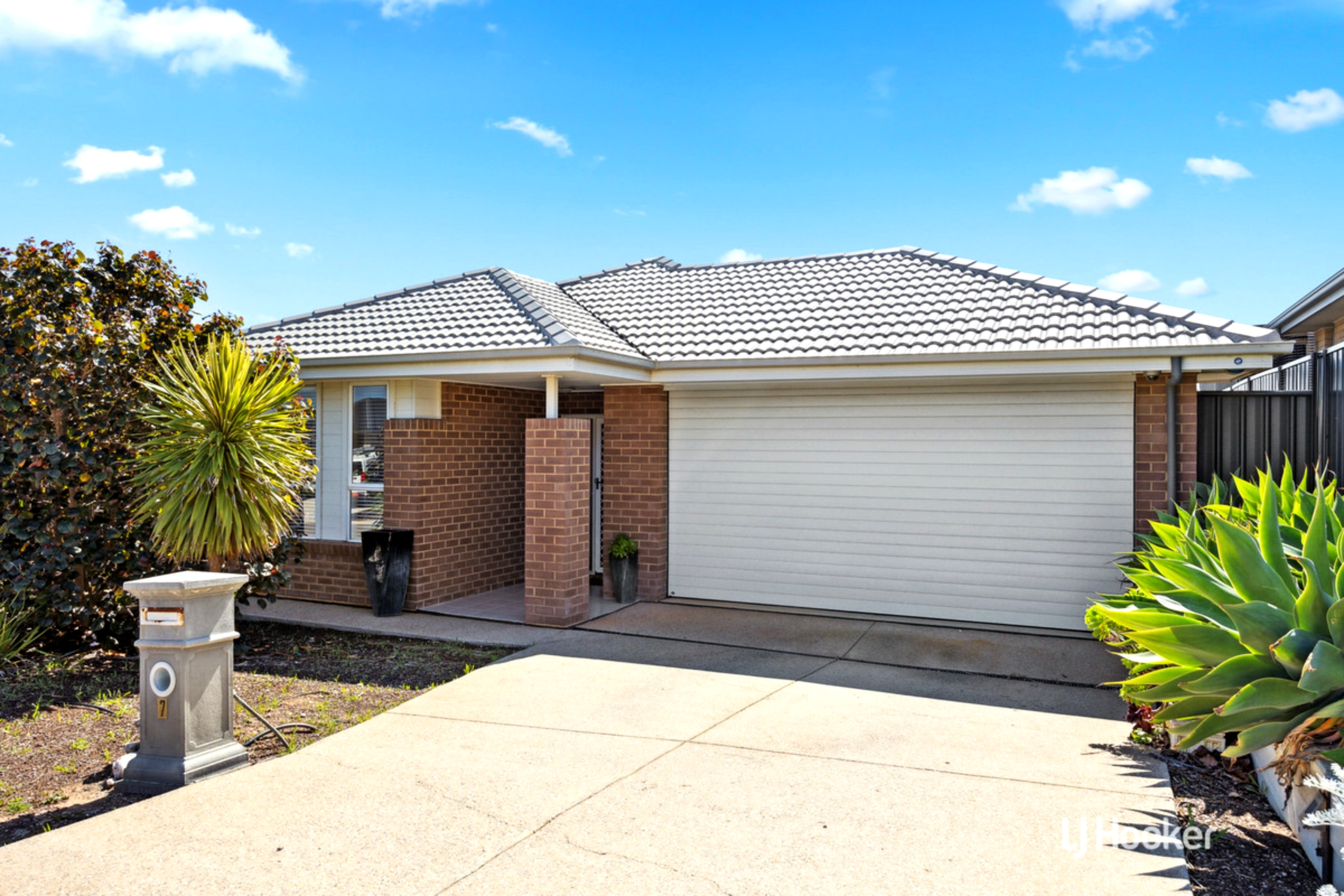 7 Lomandra Crescent Hillbank SA