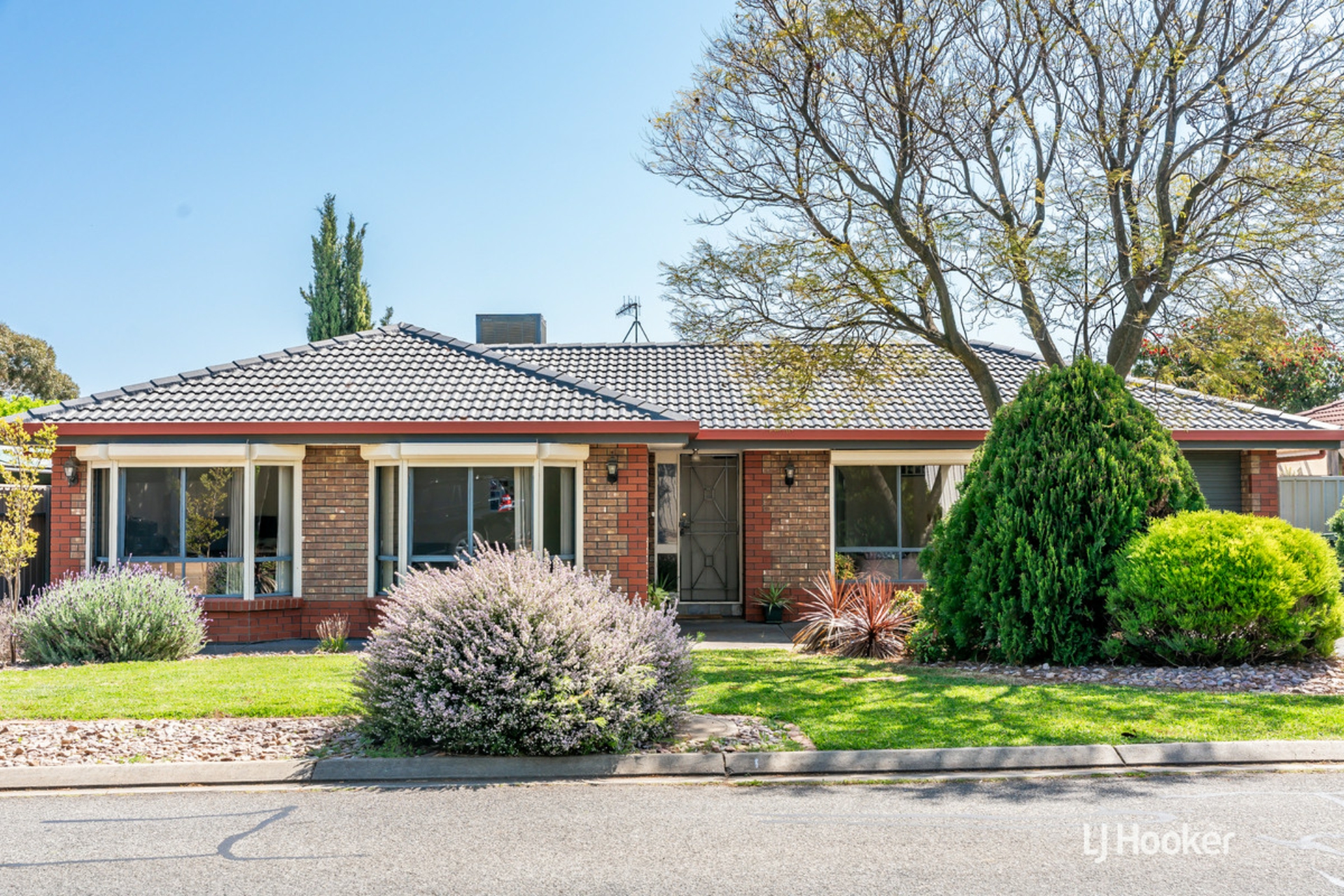 4 Sedgemoor Road, CRAIGMORE