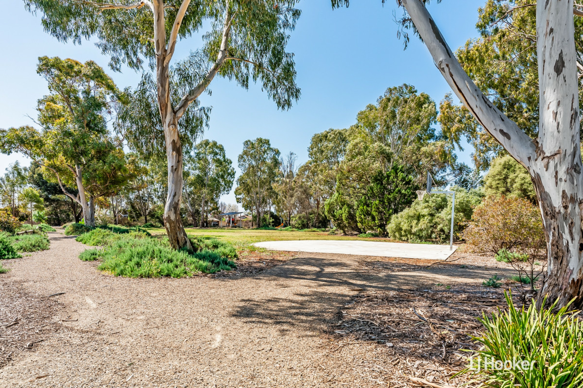 4 Sedgemoor Road, CRAIGMORE