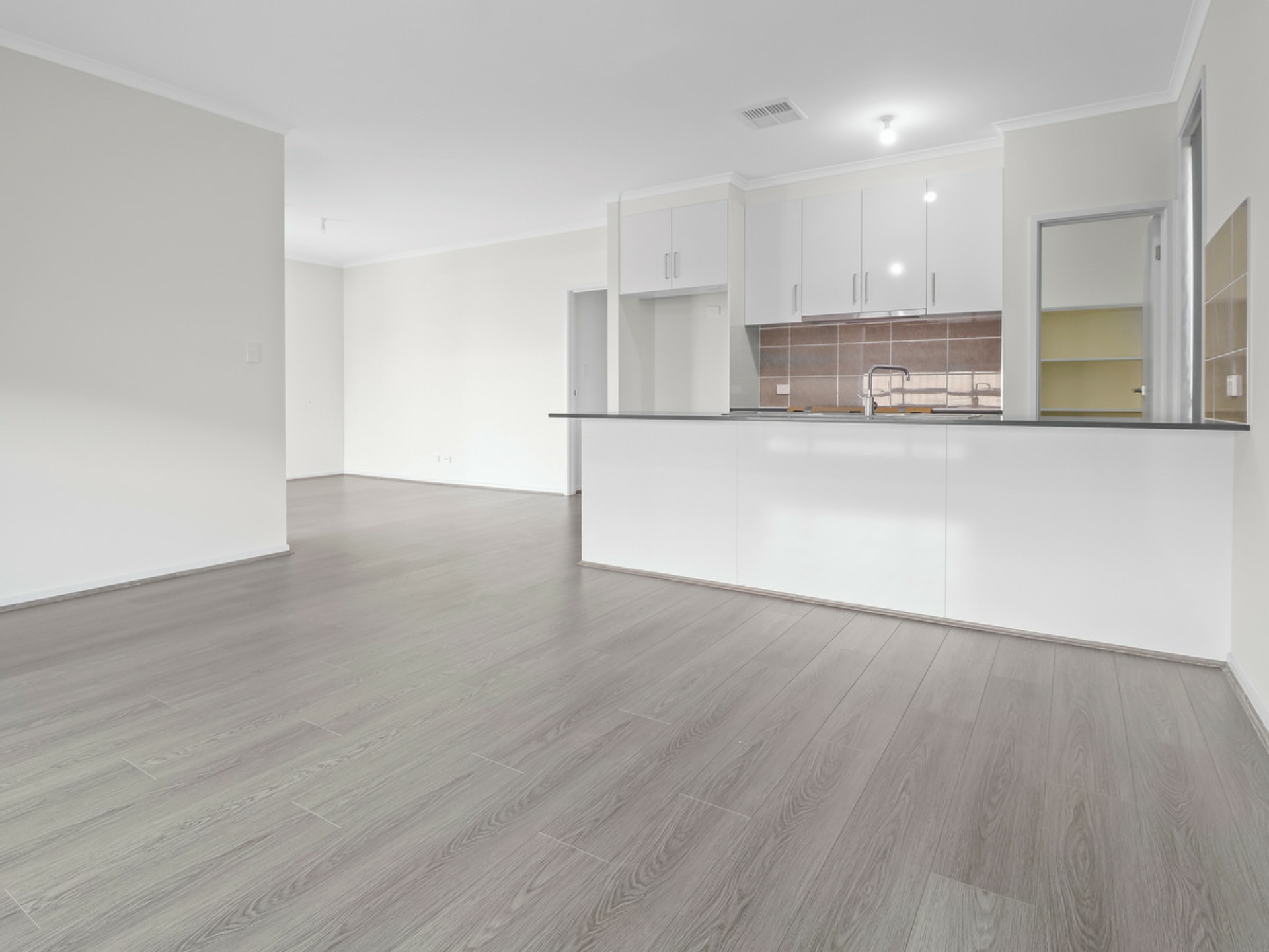 23 Willow Drive, MUNNO PARA