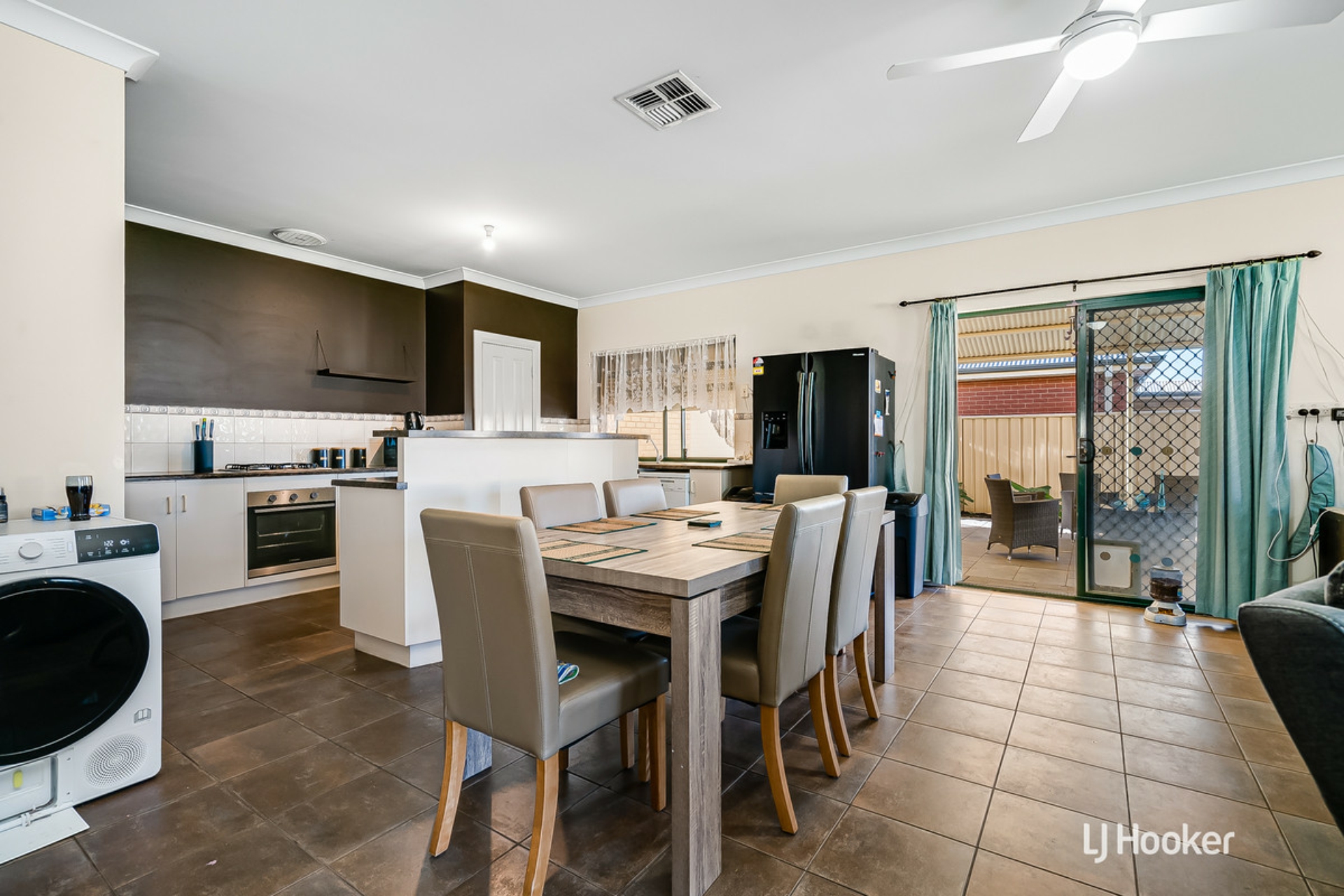 2 Ponderosa Road, MUNNO PARA WEST