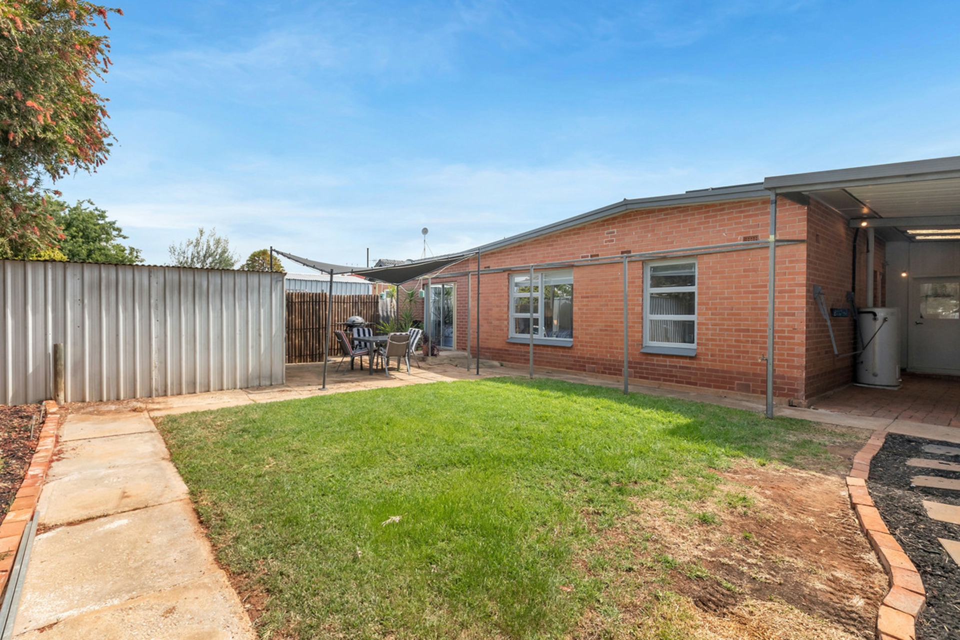 16 Saint Road, SMITHFIELD PLAINS