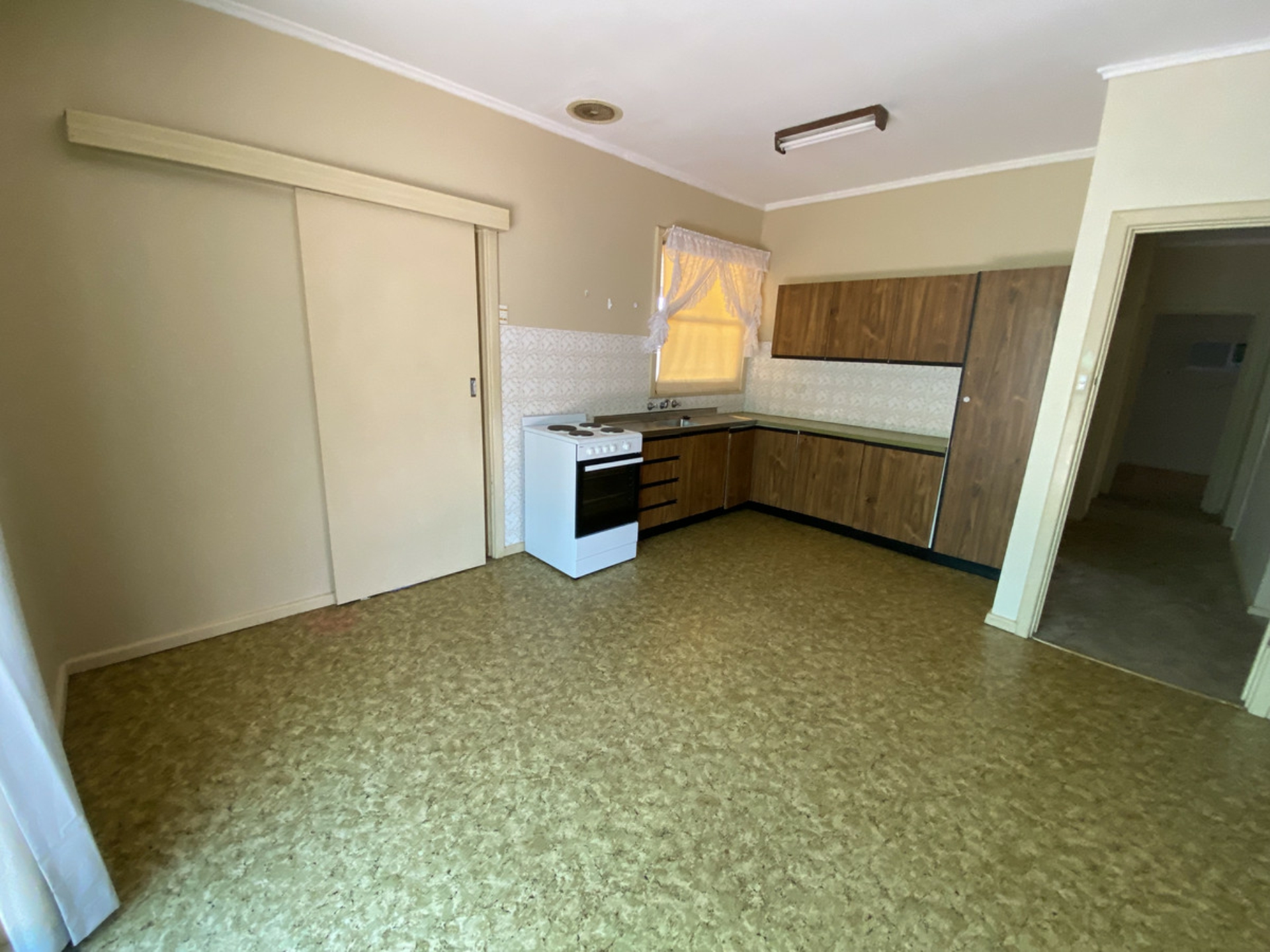 12 Hawk Street, ELIZABETH PARK
