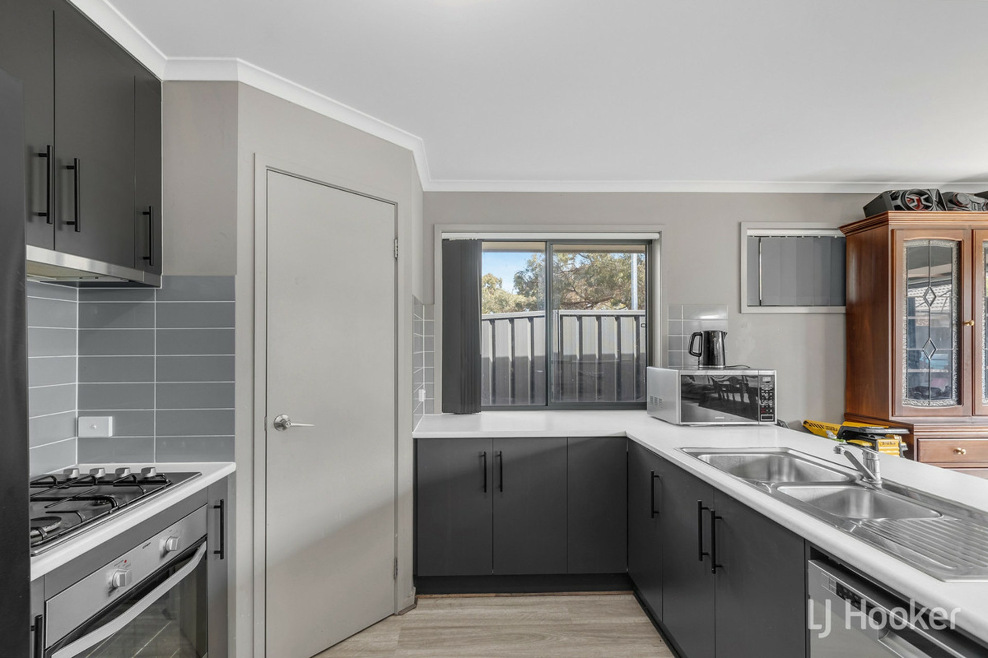 10 Carstairs Lane Smithfield Plains SA Property Details LJ Hooker