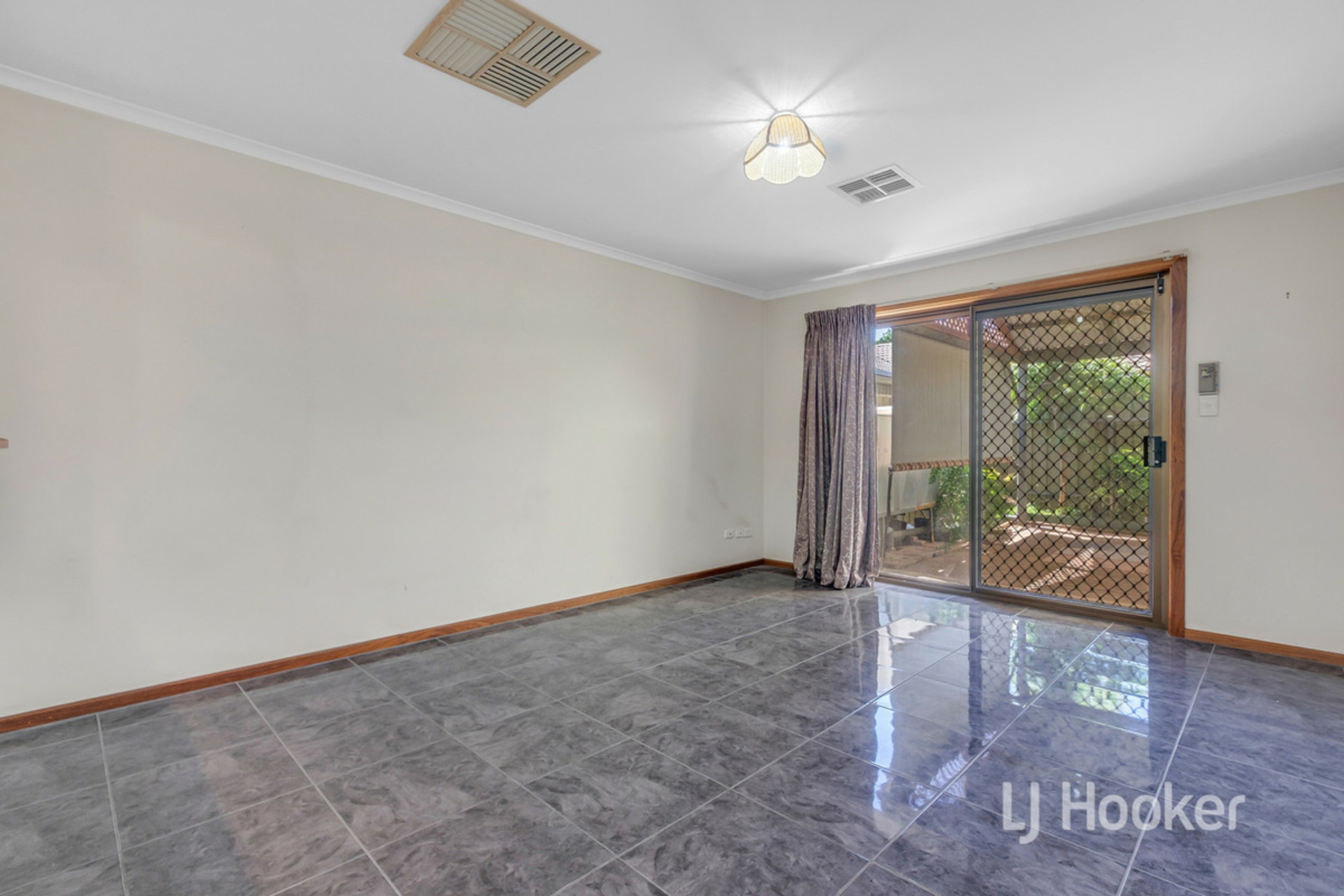 2/27 Carey Street Salisbury SA Property Details LJ Hooker