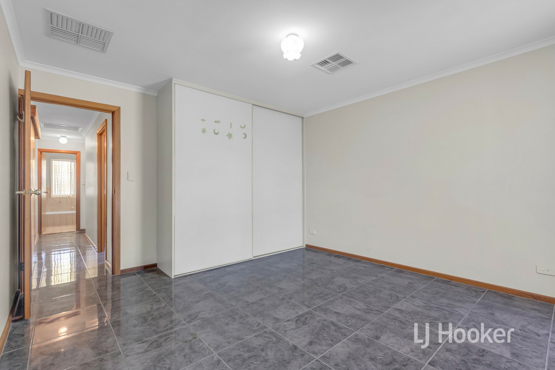 2/27 Carey Street Salisbury SA Property Details LJ Hooker