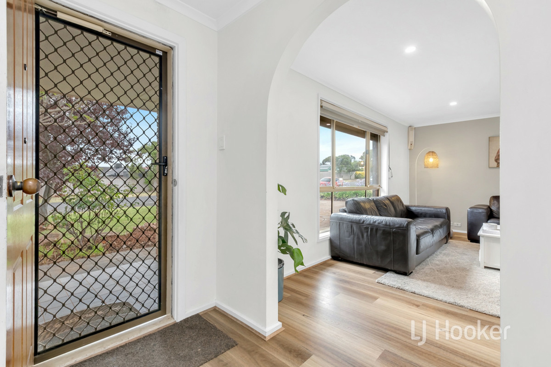 8 Uley Road, CRAIGMORE