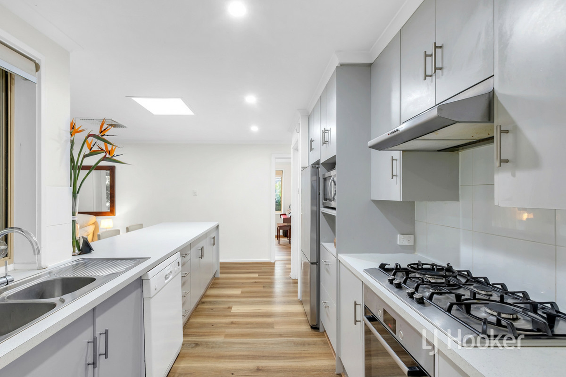 8 Uley Road, CRAIGMORE