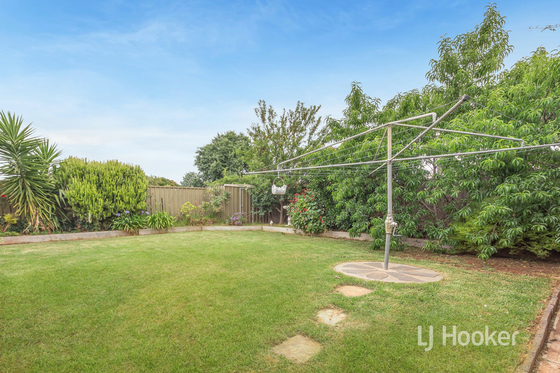 8 Uley Road, CRAIGMORE