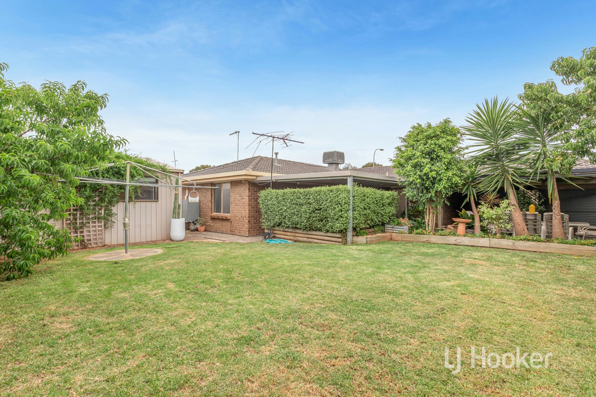 8 Uley Road, CRAIGMORE