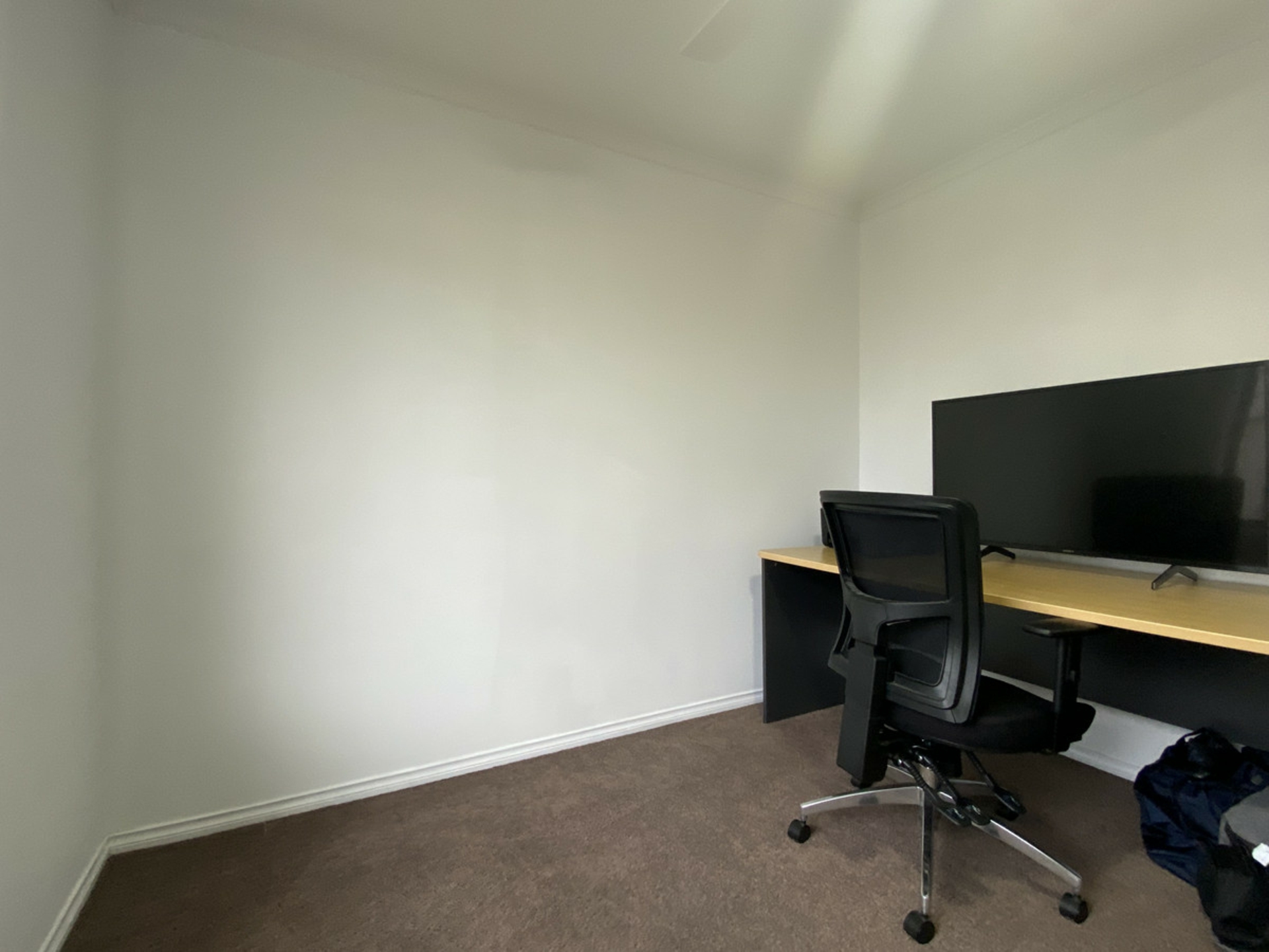 8 William Drive, DAVOREN PARK