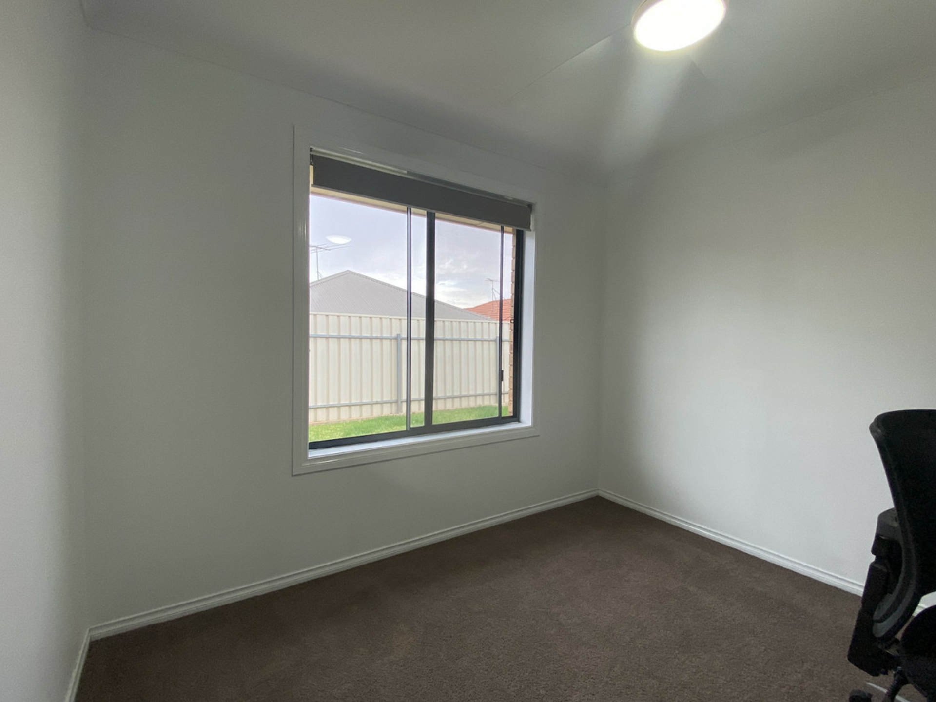 8 William Drive, DAVOREN PARK