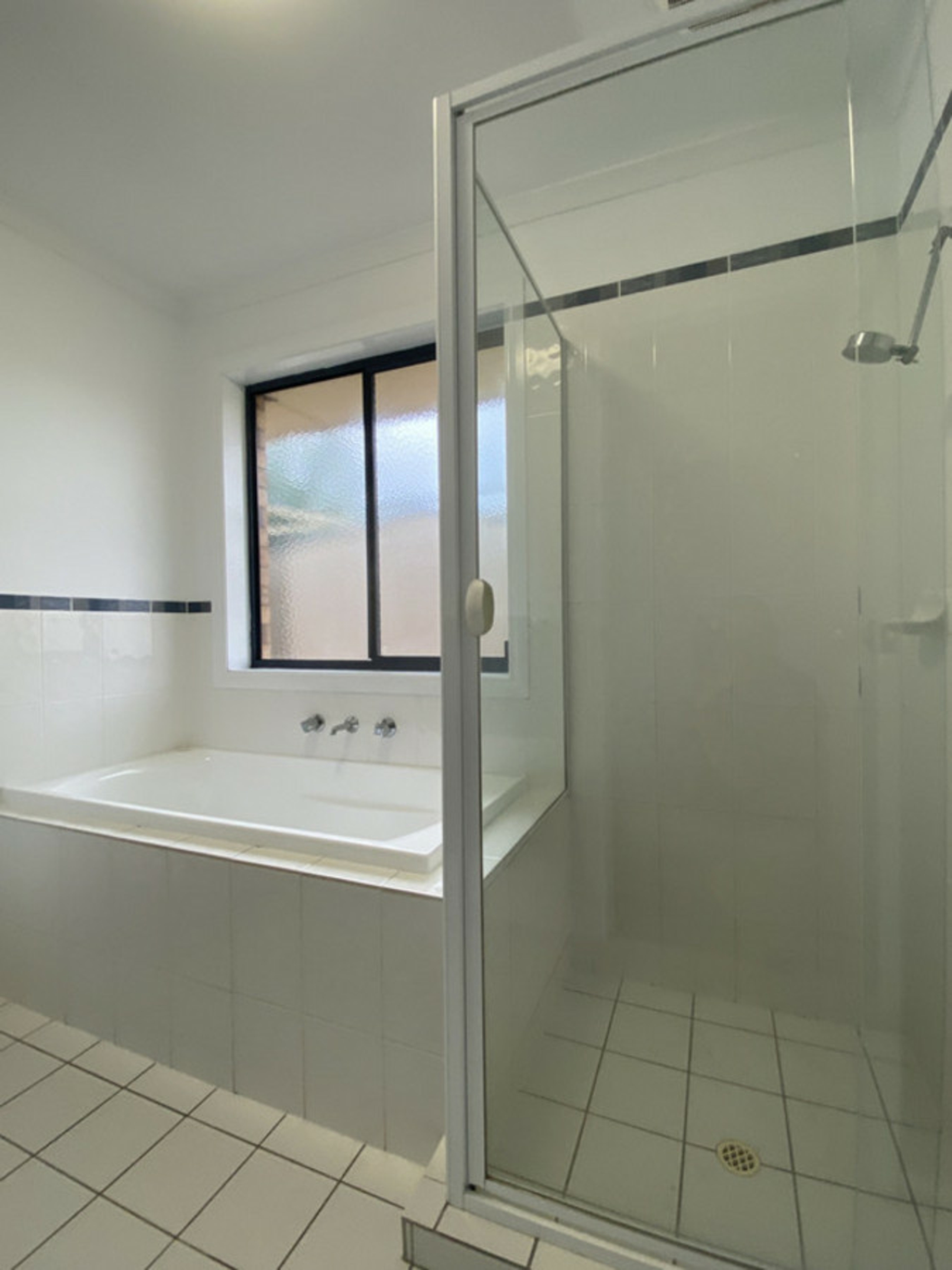 8 William Drive, DAVOREN PARK