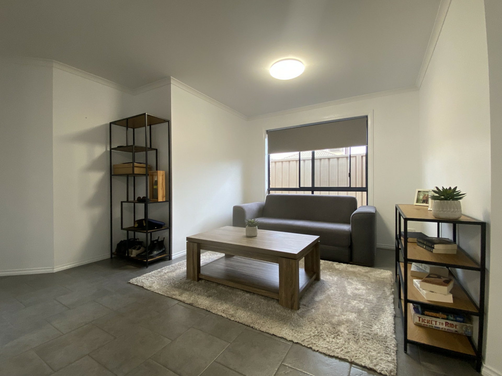 8 William Drive, DAVOREN PARK