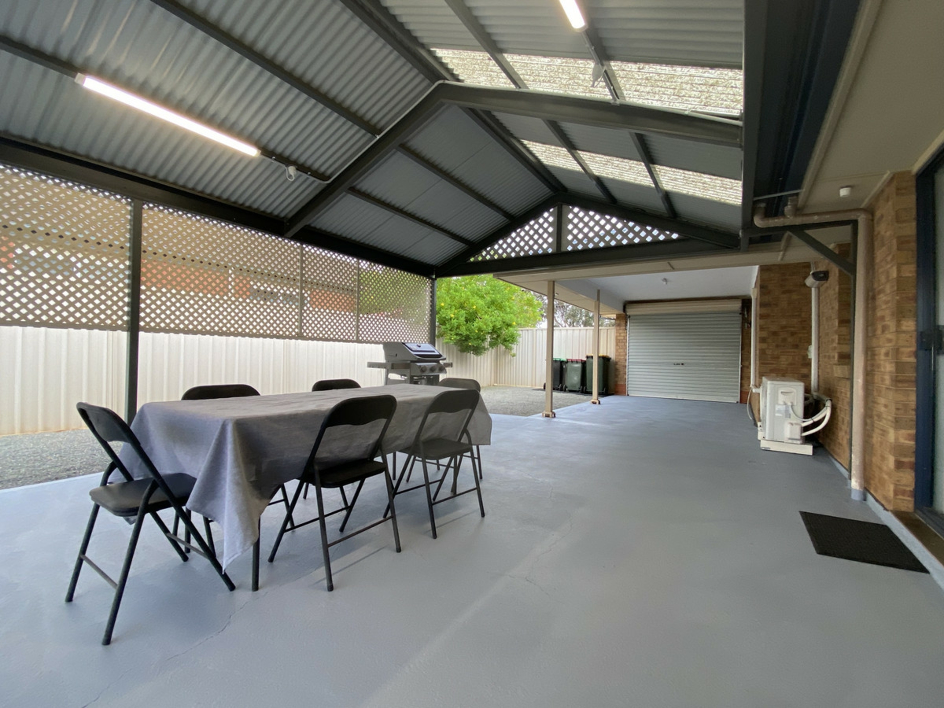 8 William Drive, DAVOREN PARK