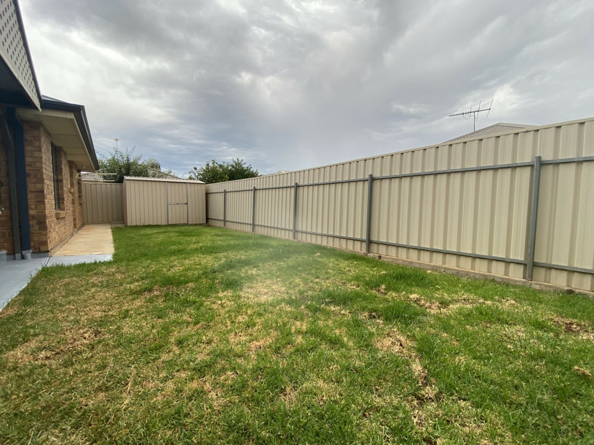 8 William Drive, DAVOREN PARK
