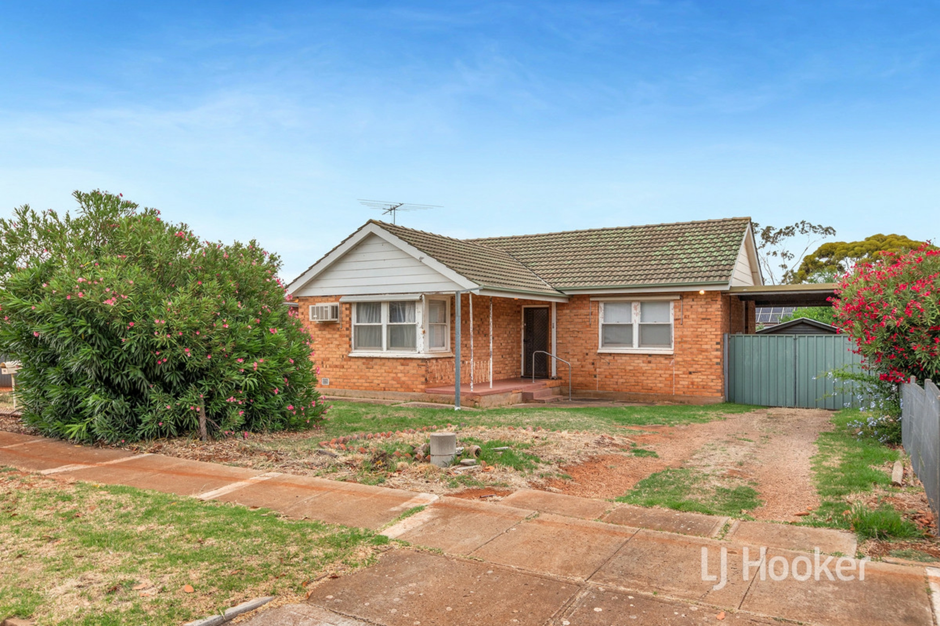 12 McKinlay Street Elizabeth Downs SA Property Details LJ Hooker