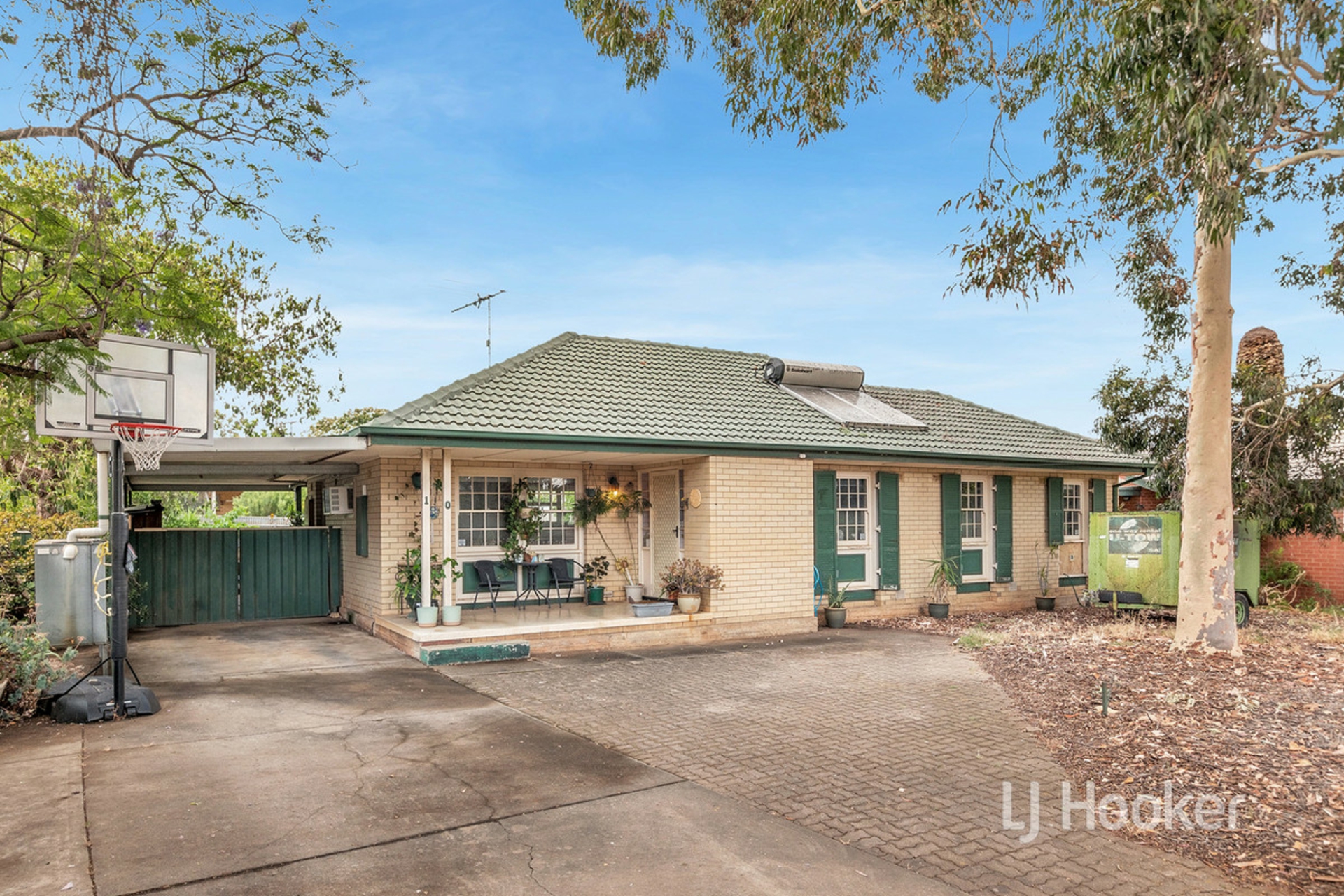 10 Beaminster Road Elizabeth Park SA