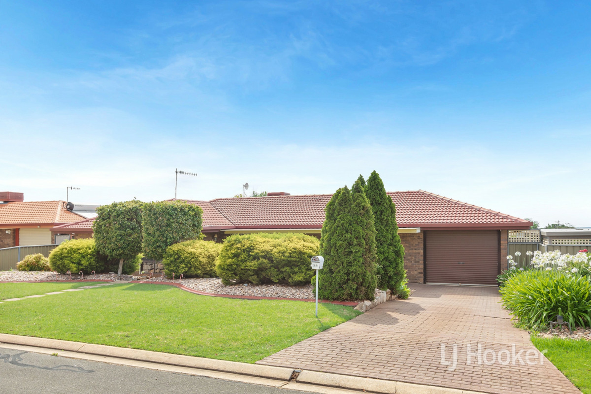 34 Olinda Street Craigmore SA House for Sale LJ Hooker