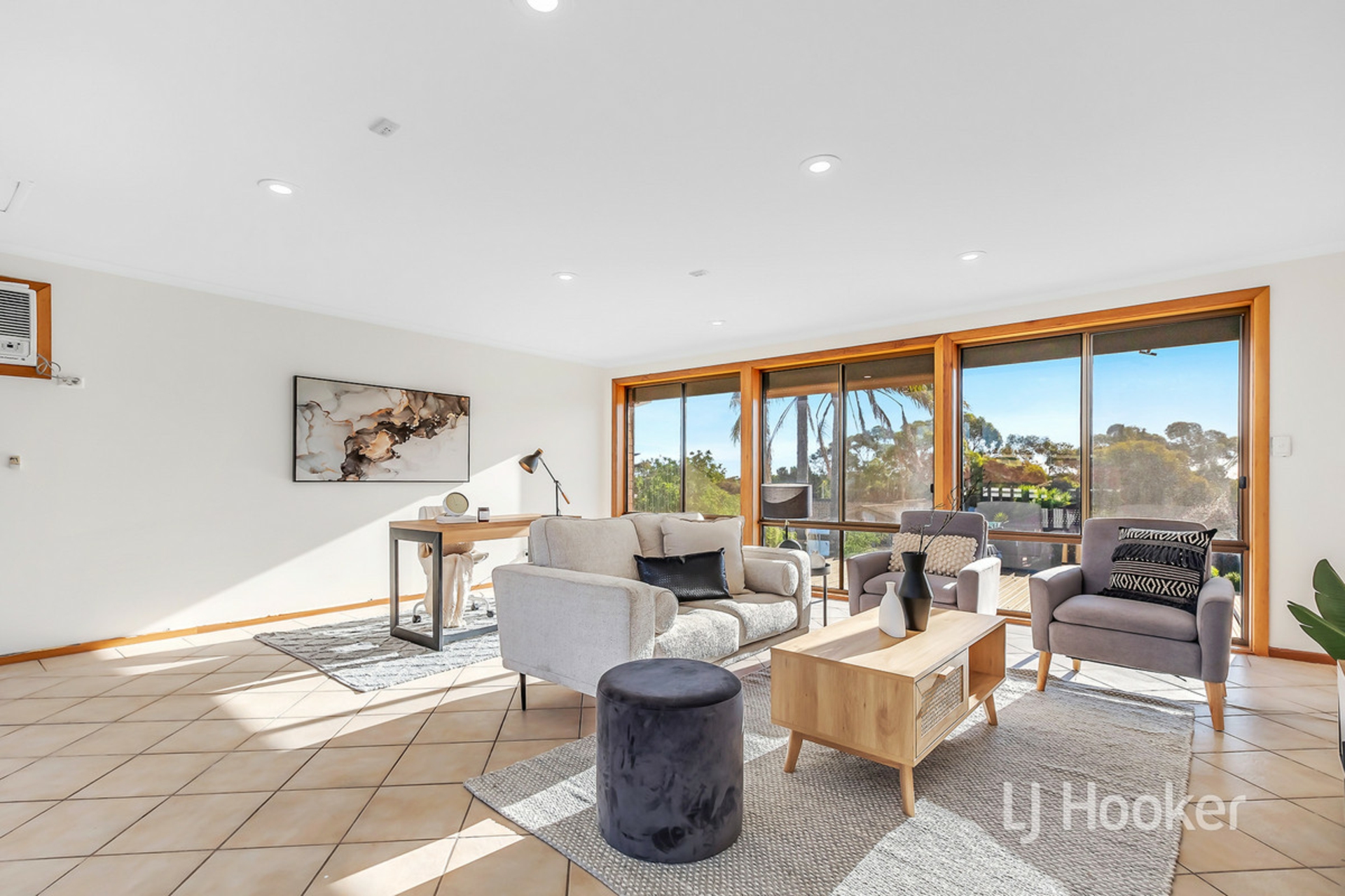 64 Carruthers Drive, MODBURY NORTH