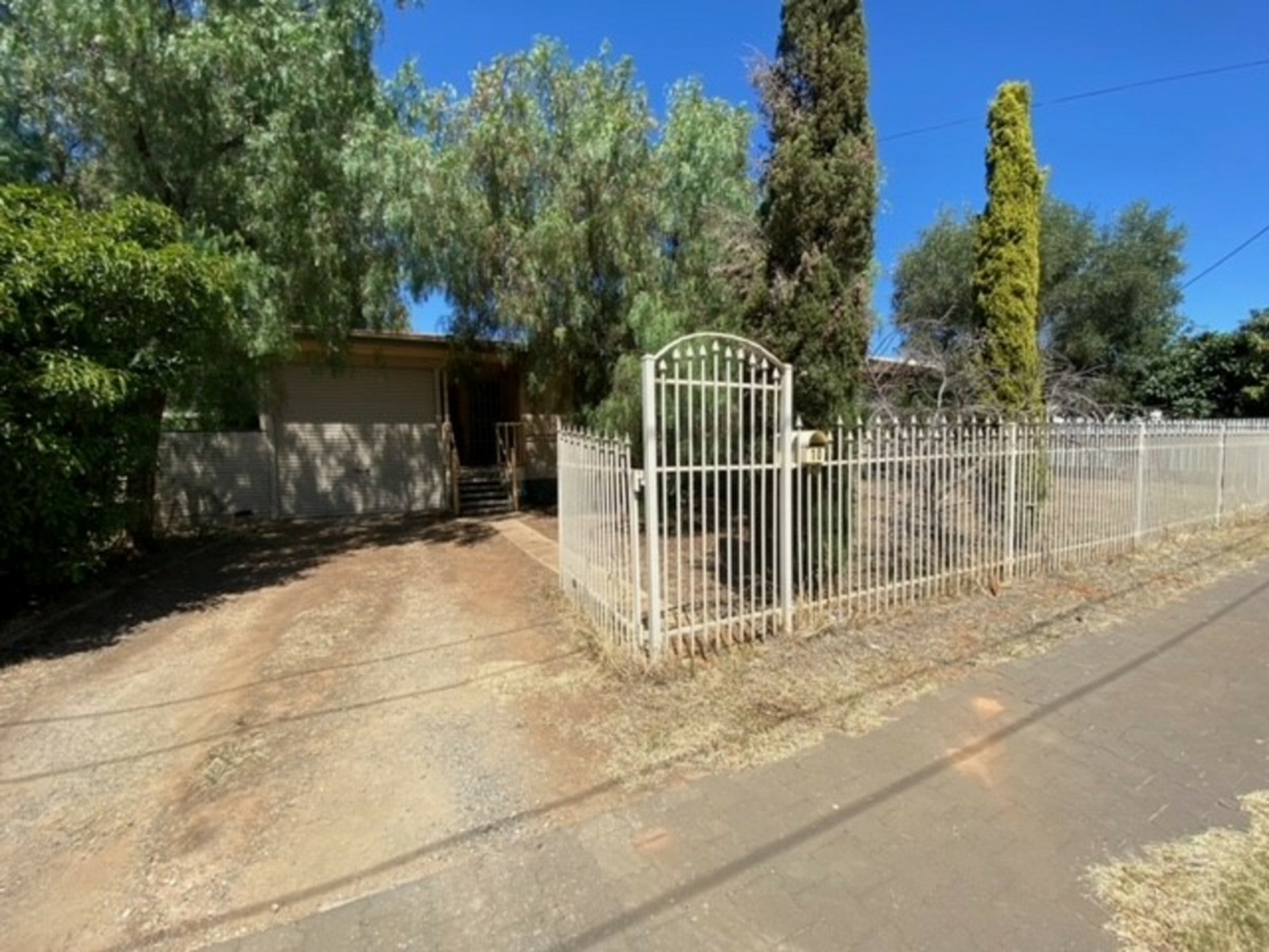 10 John Street, SMITHFIELD
