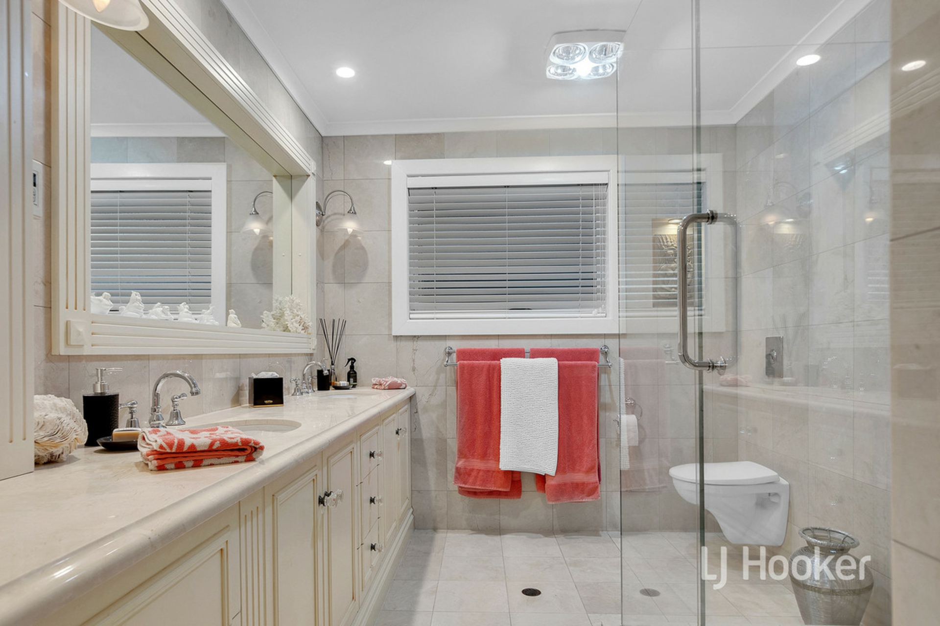 6 Yateri Court, GREENWITH