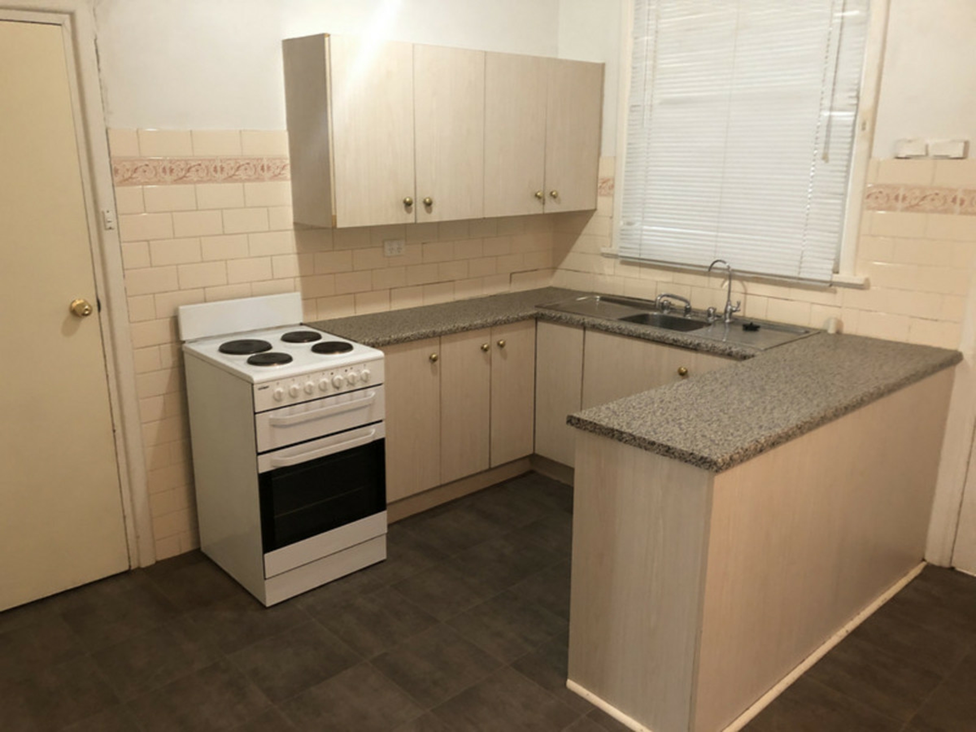 81 Knighton Road, ELIZABETH NORTH
