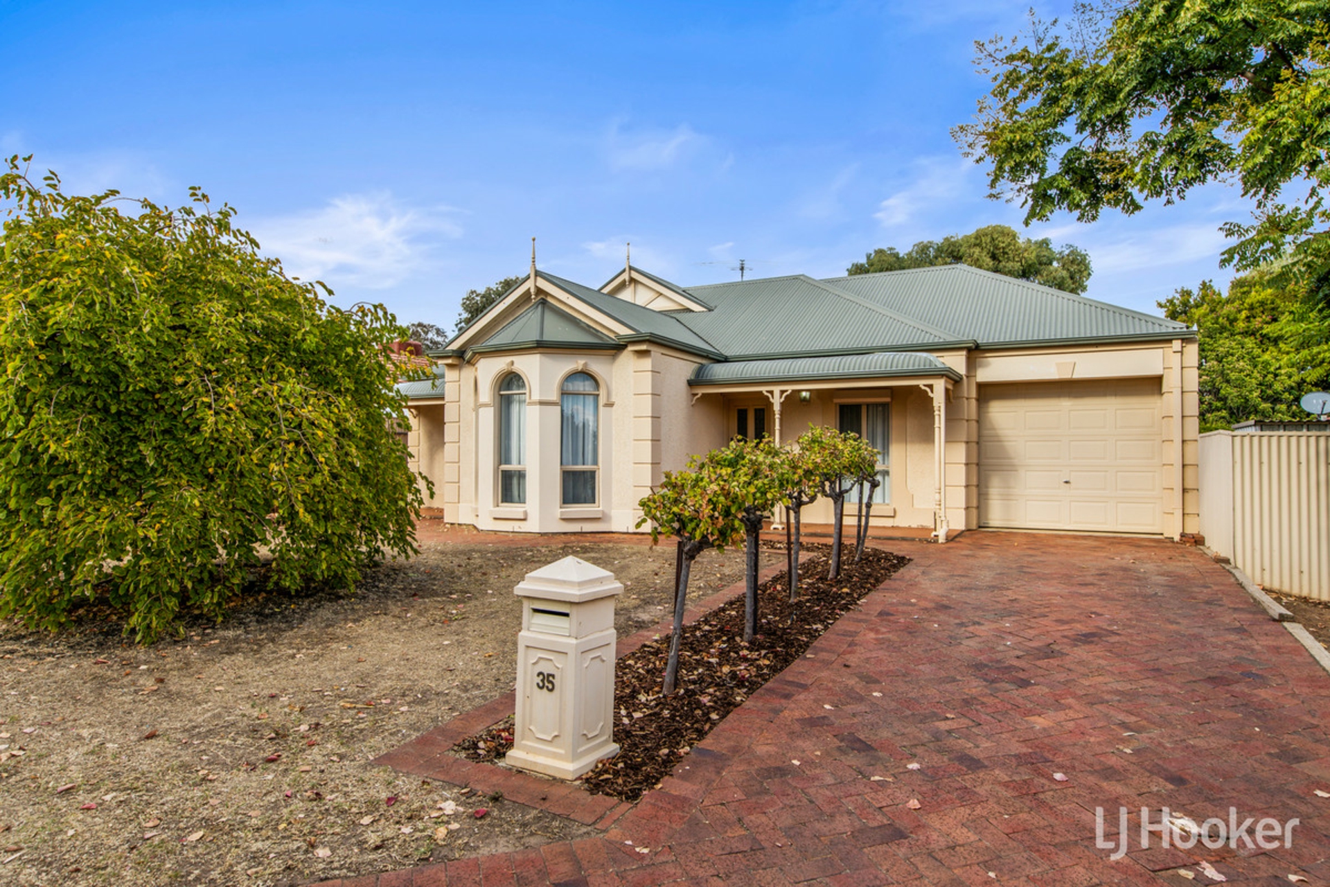 35 Castle Court, Blakeview