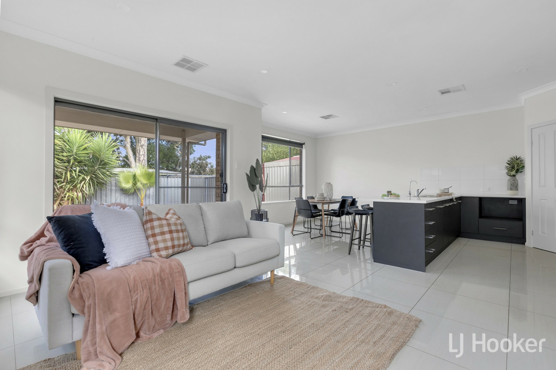 1/5 Friar Court, SALISBURY EAST