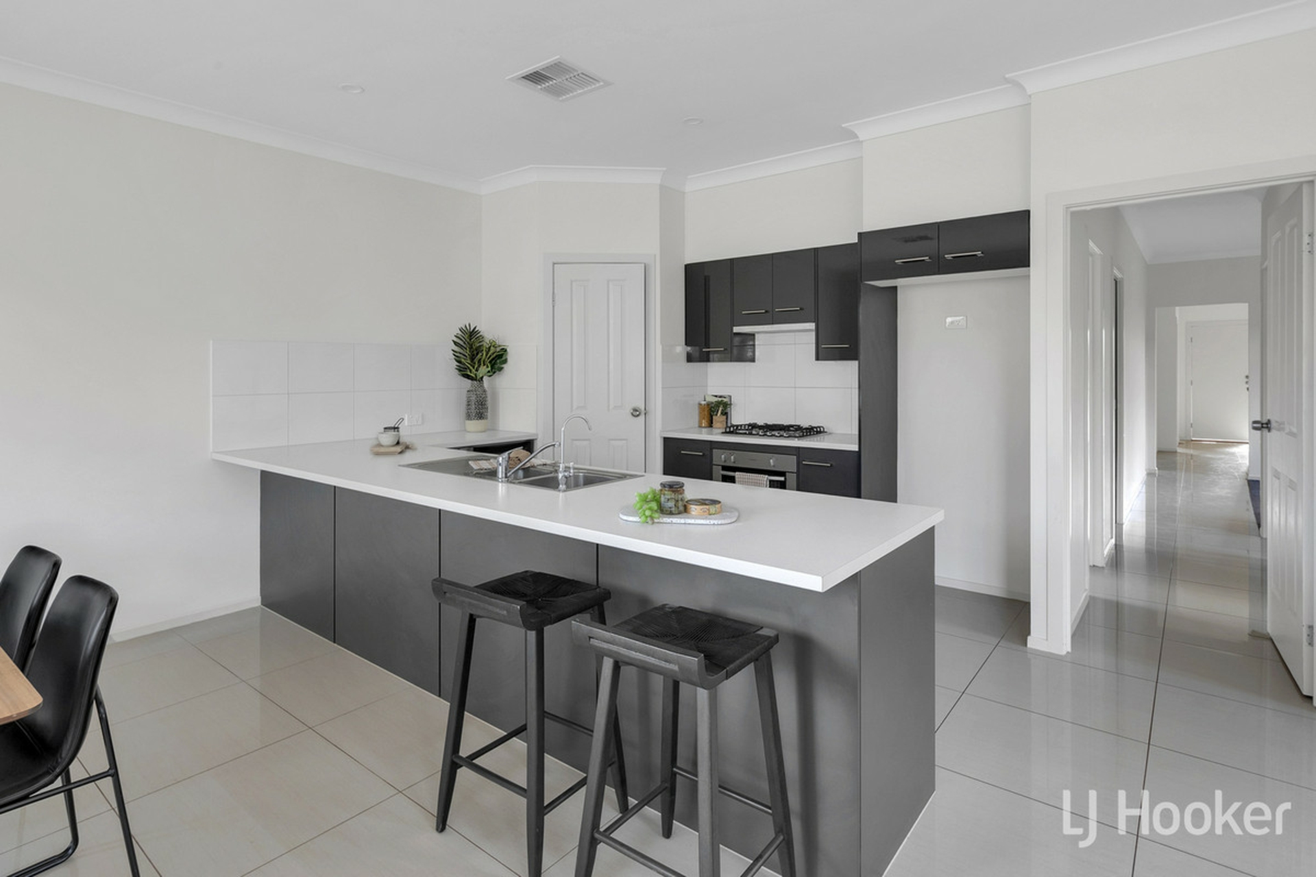 1/5 Friar Court, SALISBURY EAST