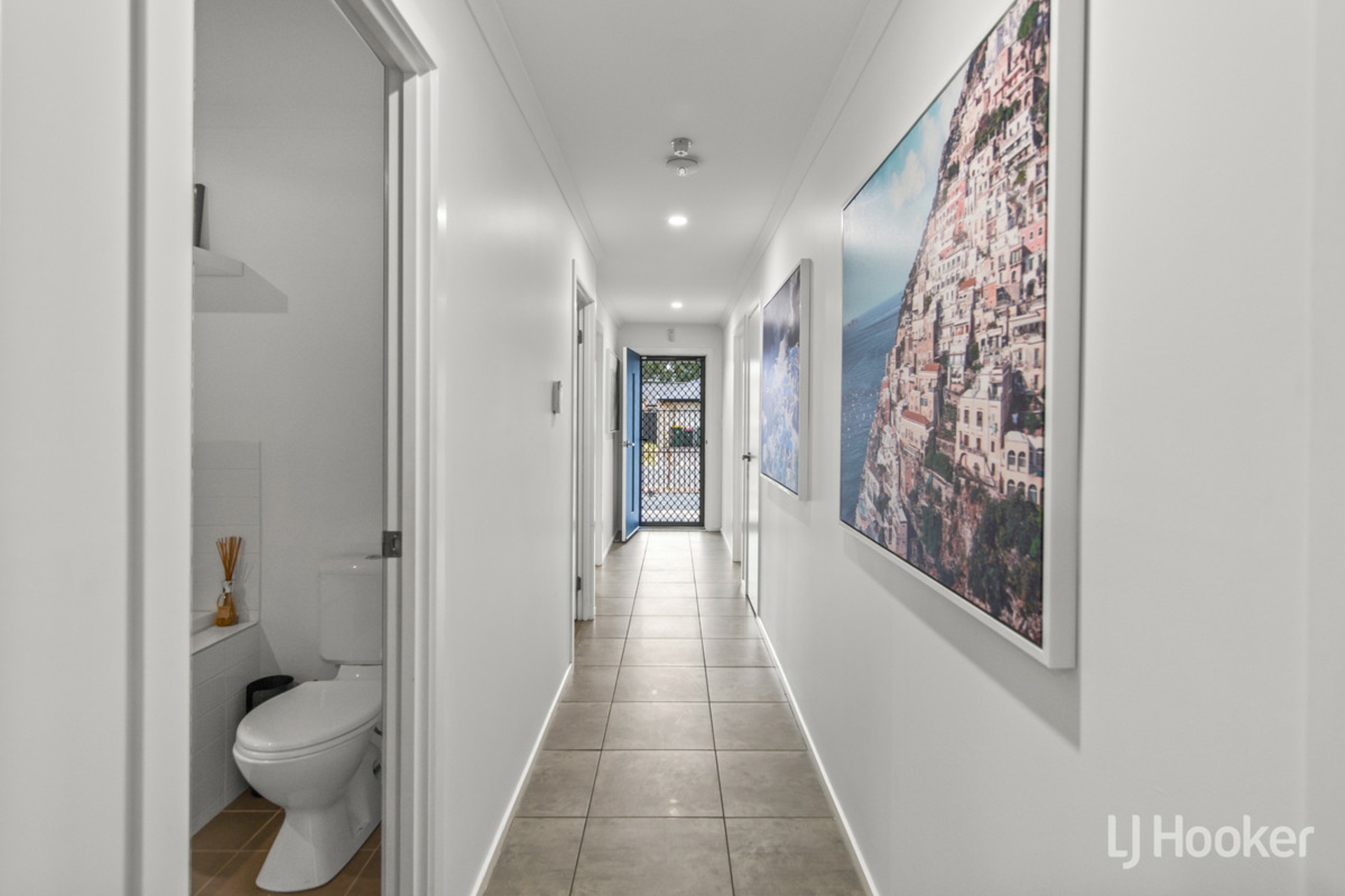 22 Oakwood Circuit, MUNNO PARA WEST