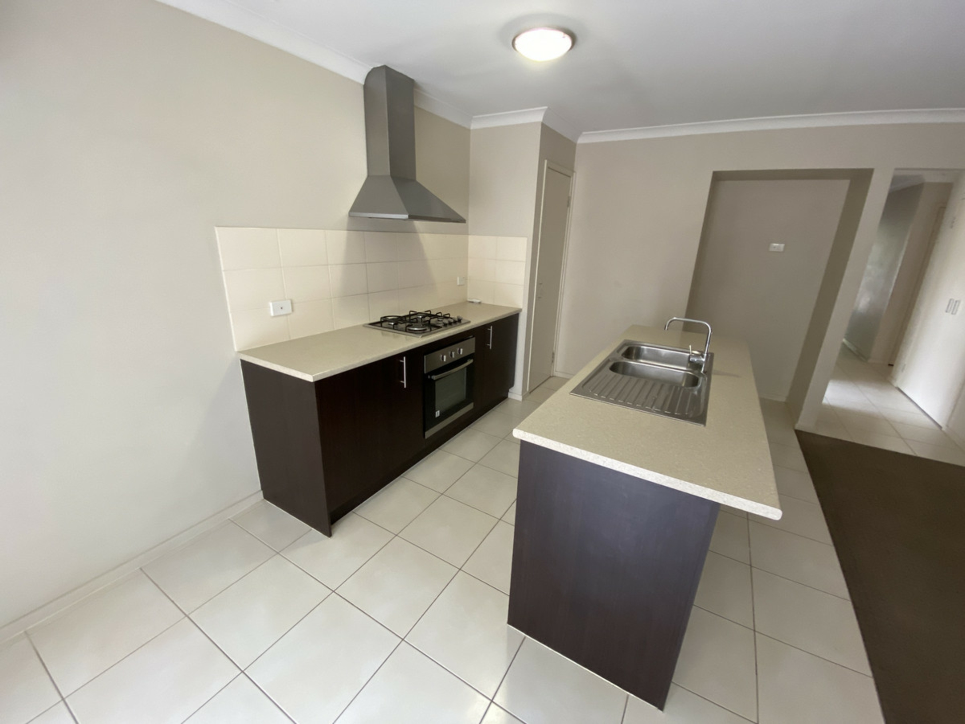 7 Flax-Lily Lane, MUNNO PARA