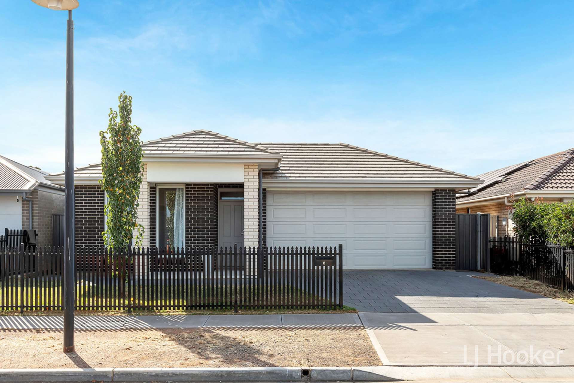 8 Pride Avenue, MUNNO PARA