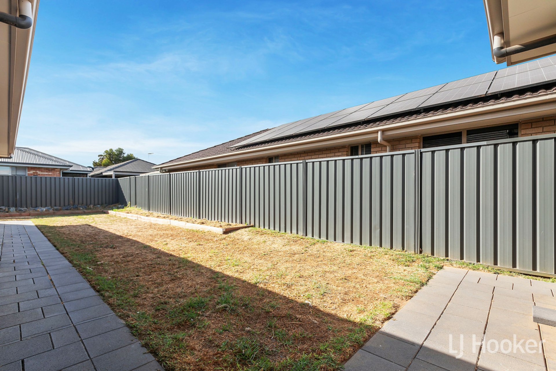 8 Pride Avenue, MUNNO PARA