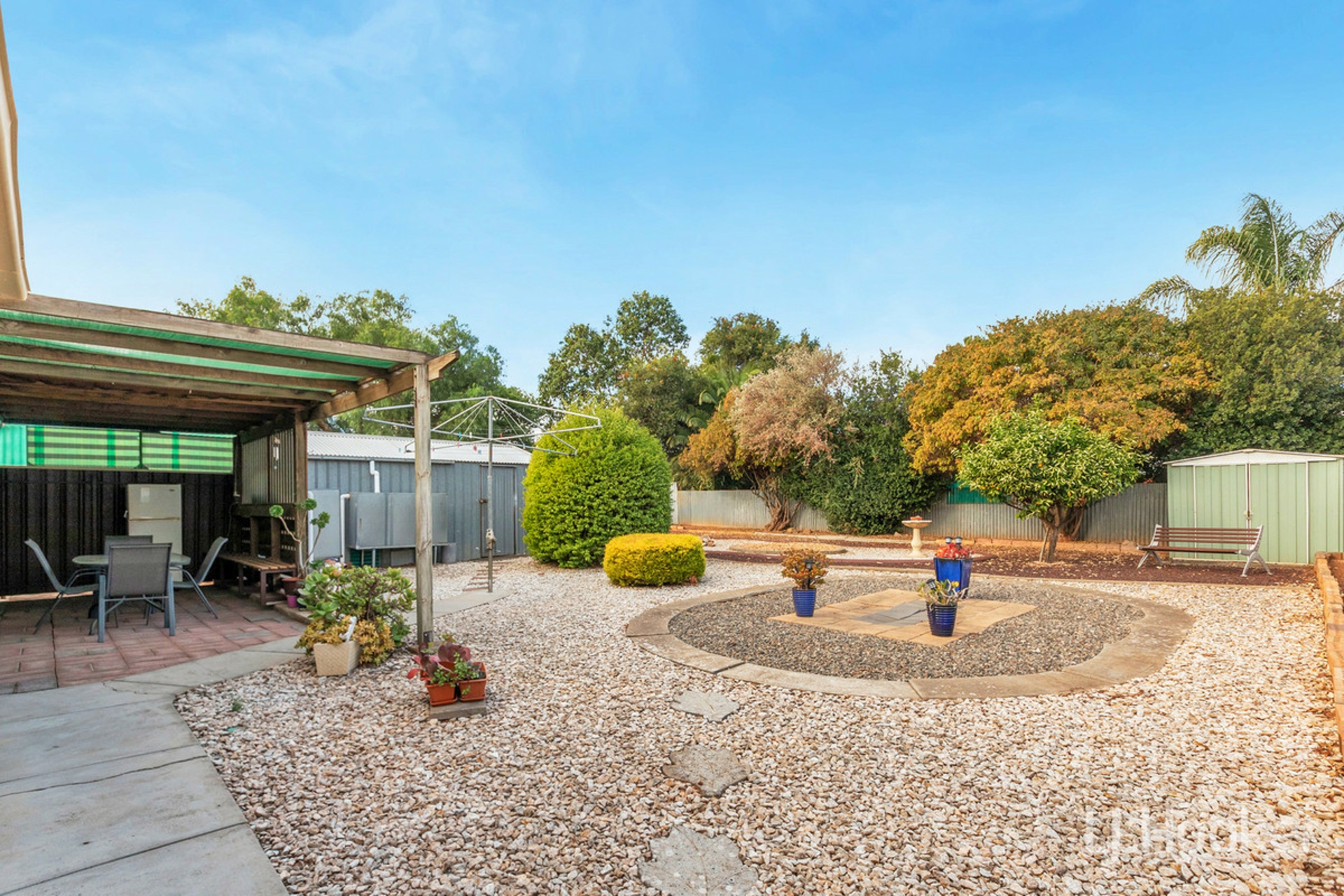 60 St Leonard Crescent, ELIZABETH DOWNS