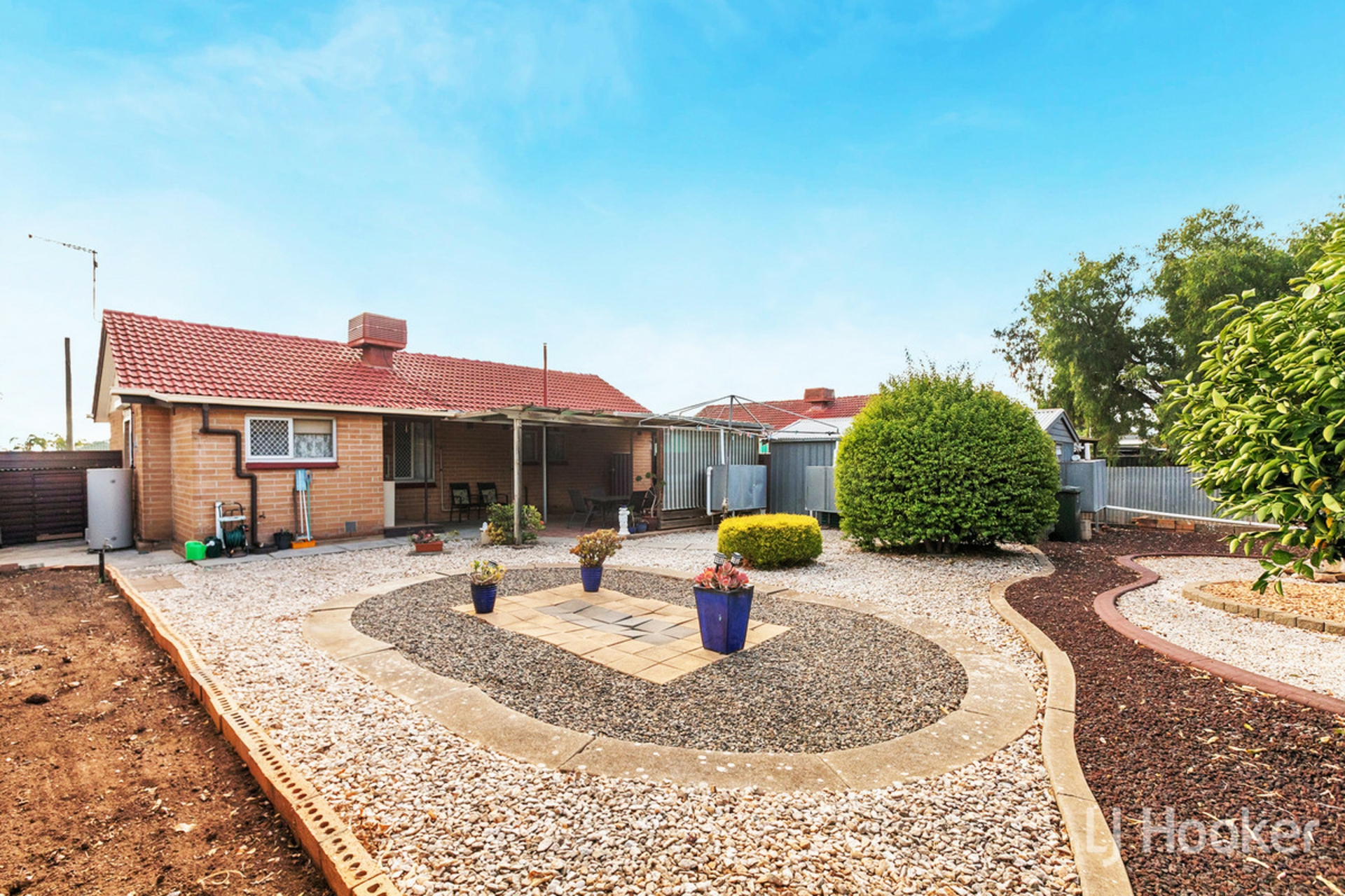 60 St Leonard Crescent, ELIZABETH DOWNS