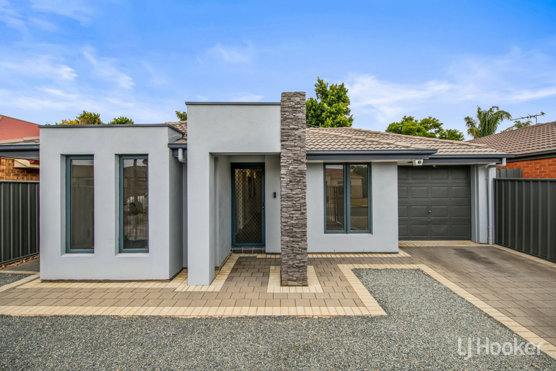22 Oakwood Circuit, MUNNO PARA WEST