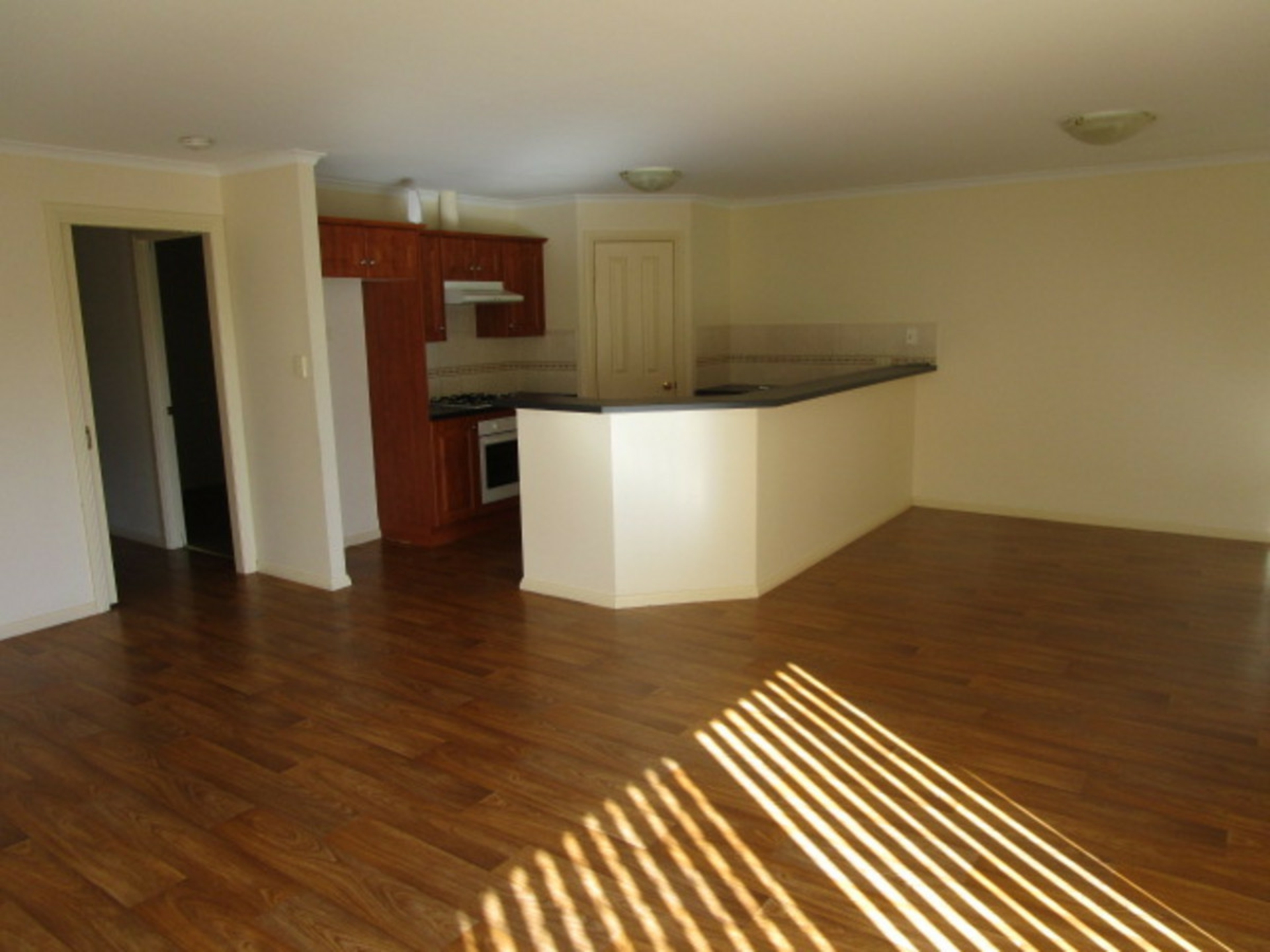 16 Strathmore Avenue, SMITHFIELD