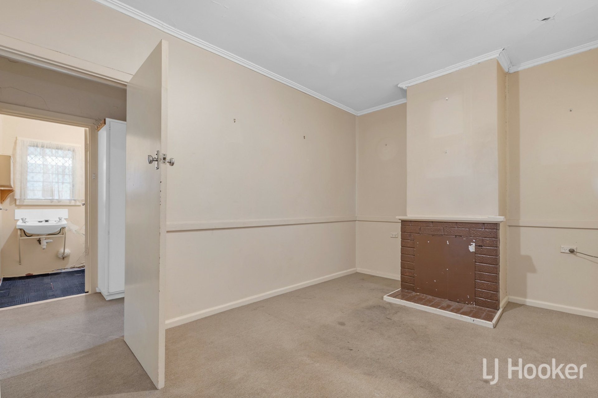 5 Wilkins Road Elizabeth Downs SA House for Sale LJ Hooker